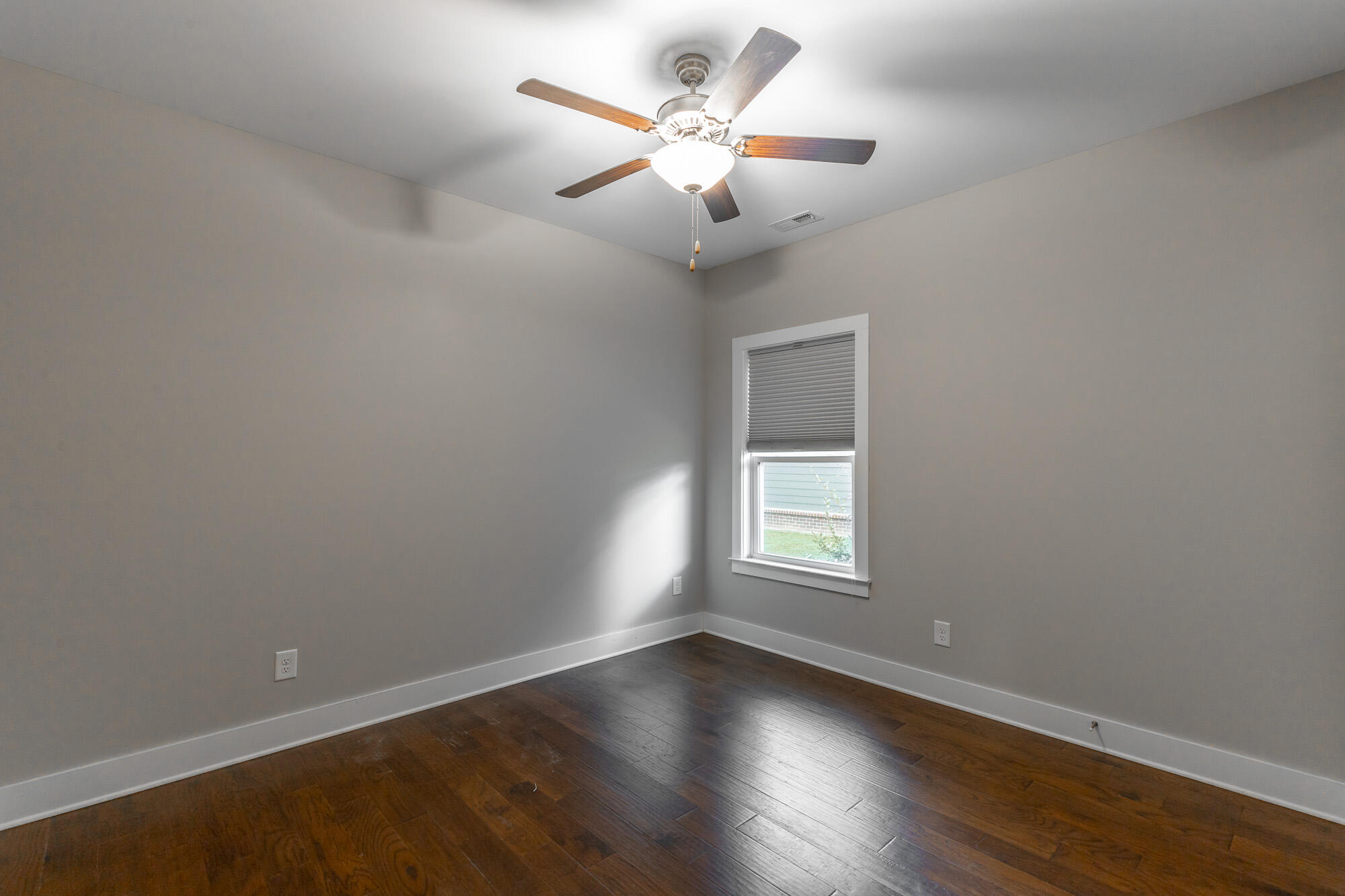 1502 Buttonwood Loop