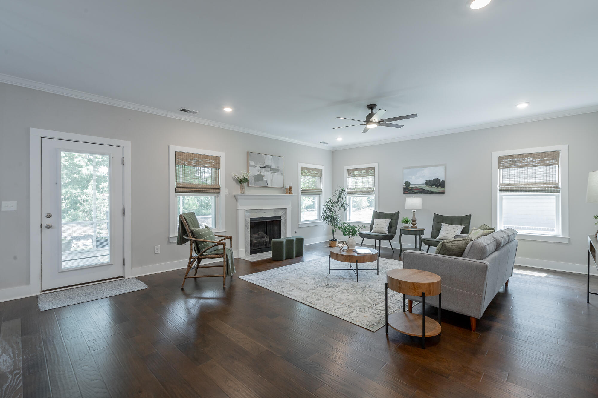 1502 Buttonwood Loop