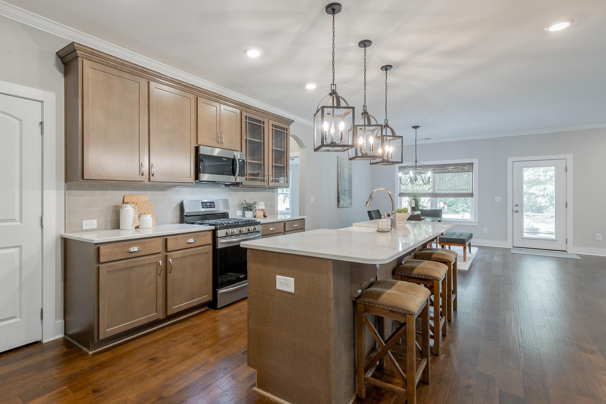 1502 Buttonwood Loop