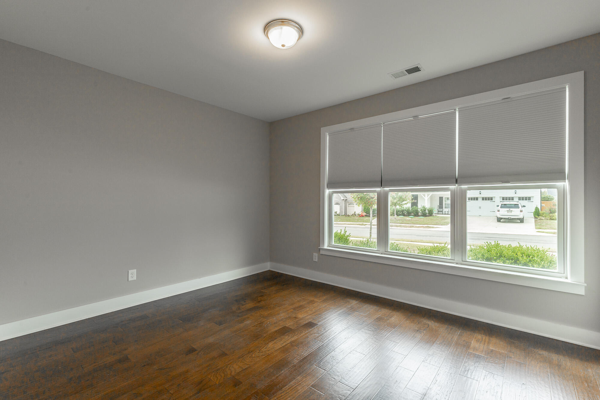 1502 Buttonwood Loop