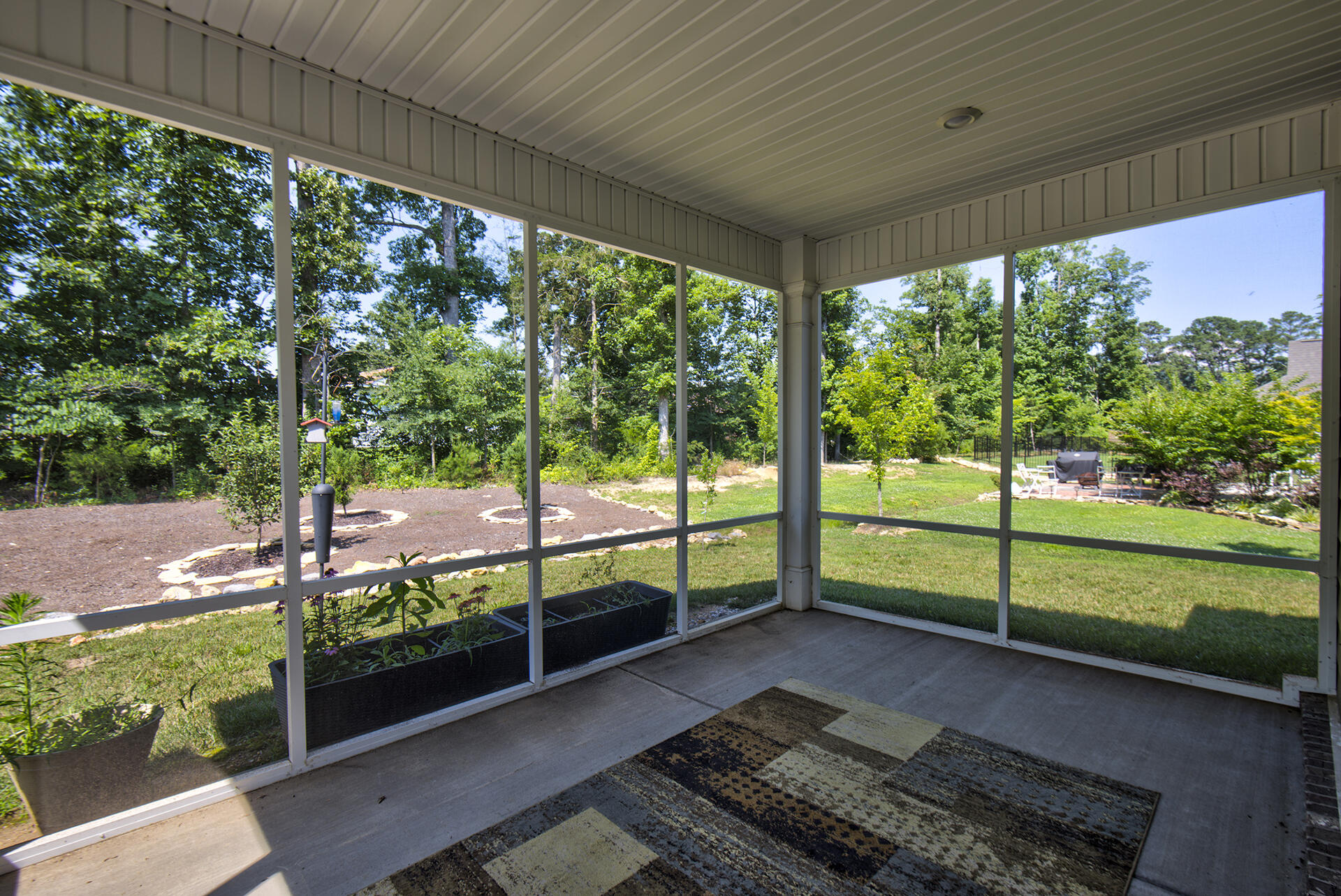 1502 Buttonwood Loop