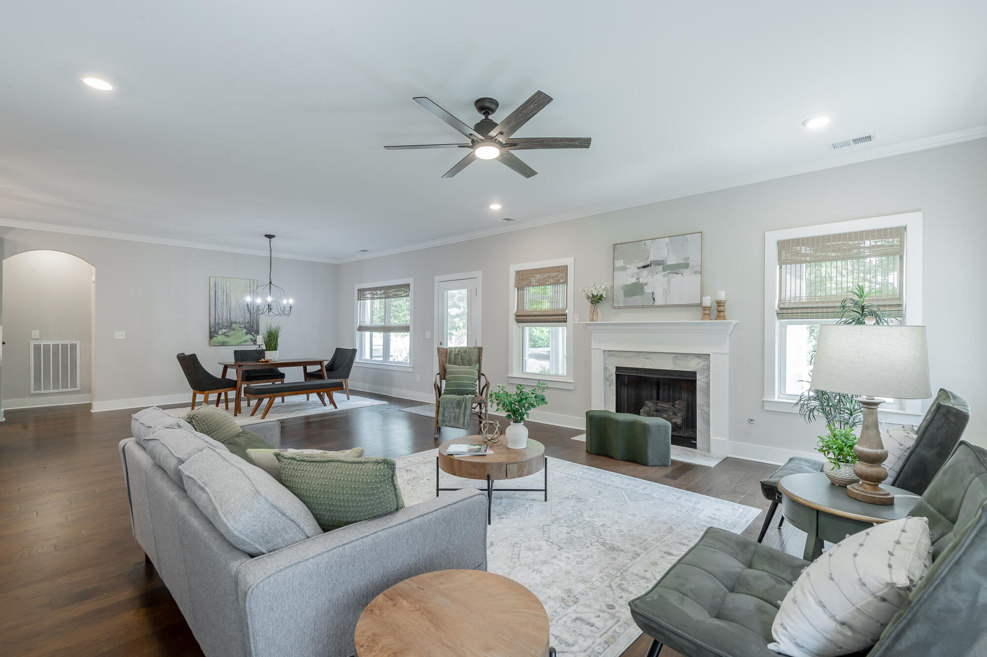 1502 Buttonwood Loop