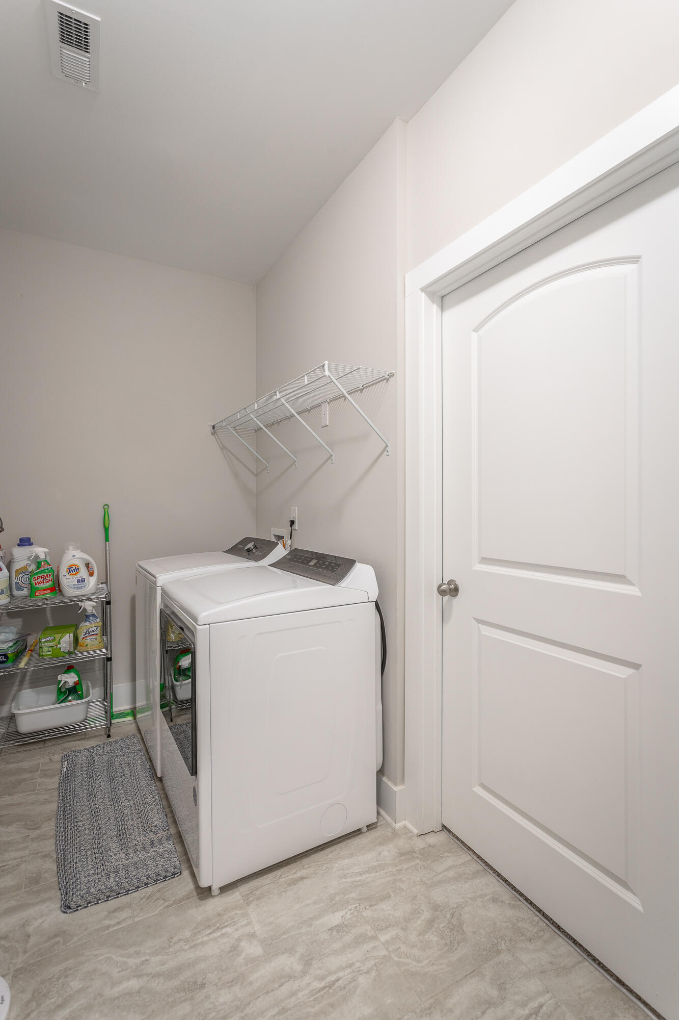 1502 Buttonwood Loop