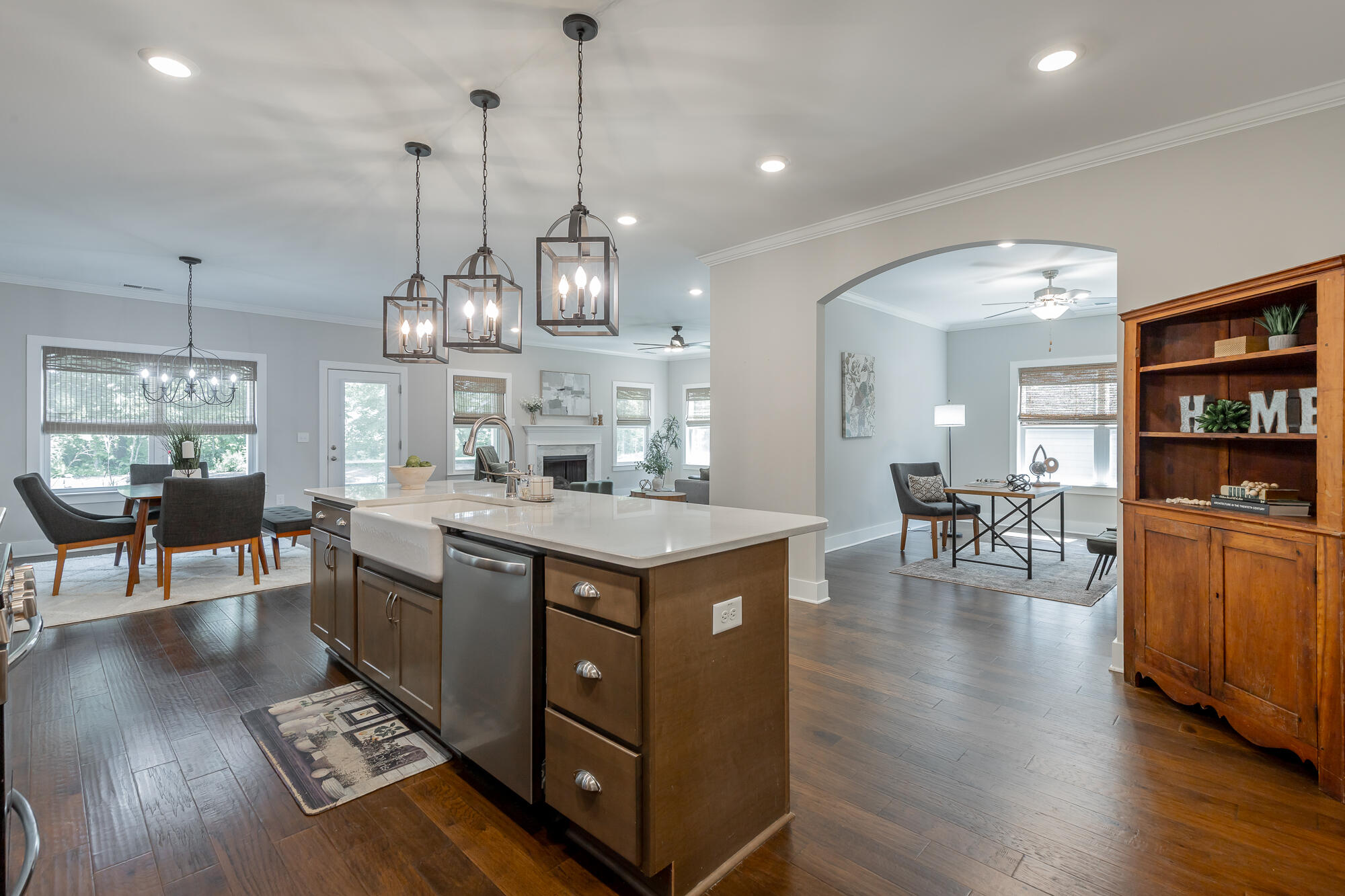 1502 Buttonwood Loop