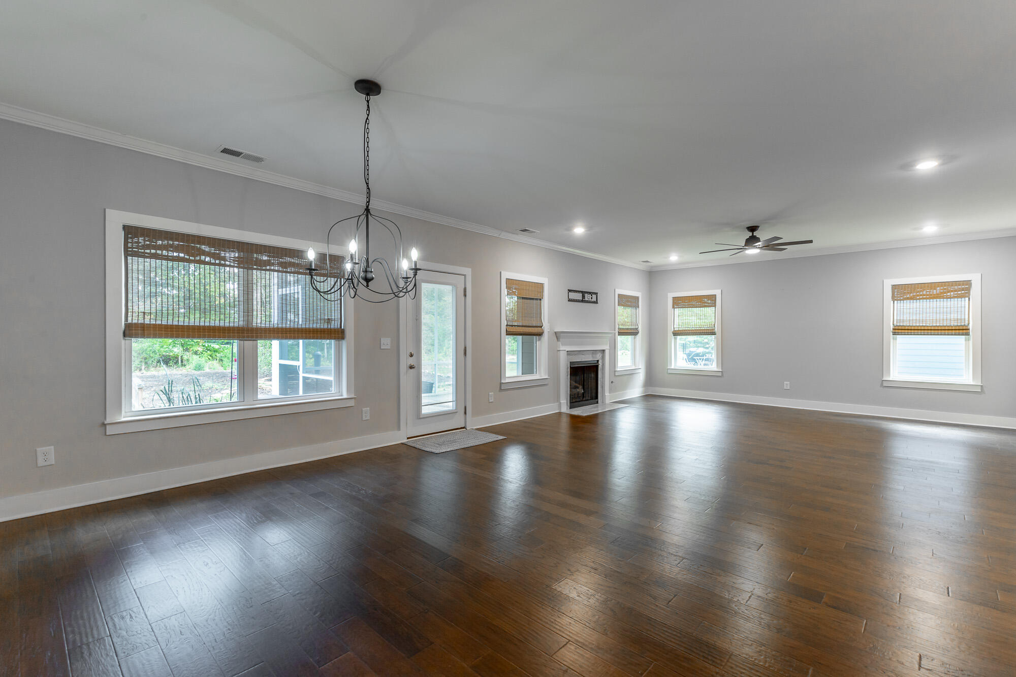 1502 Buttonwood Loop