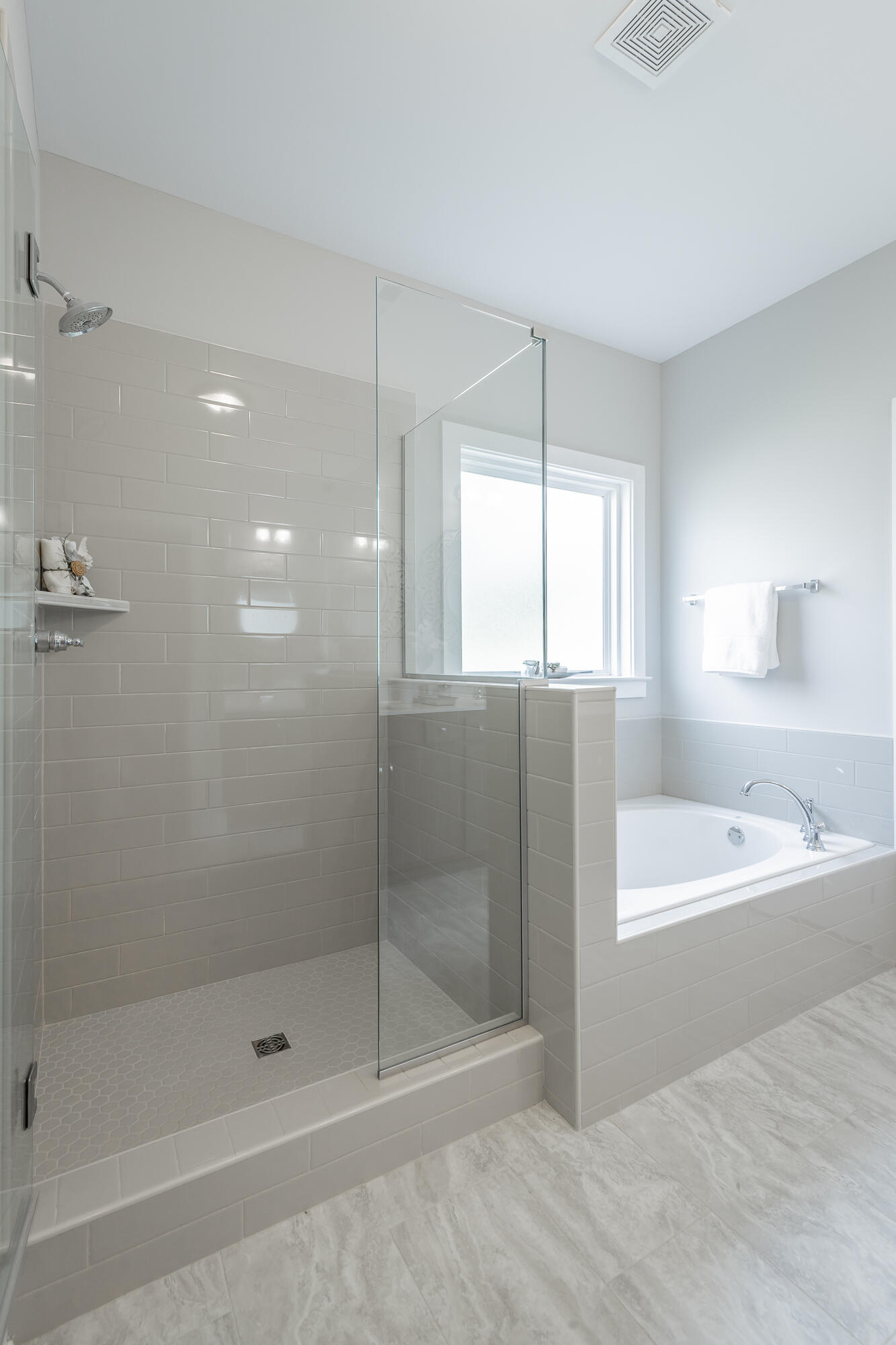 1502 Buttonwood Loop