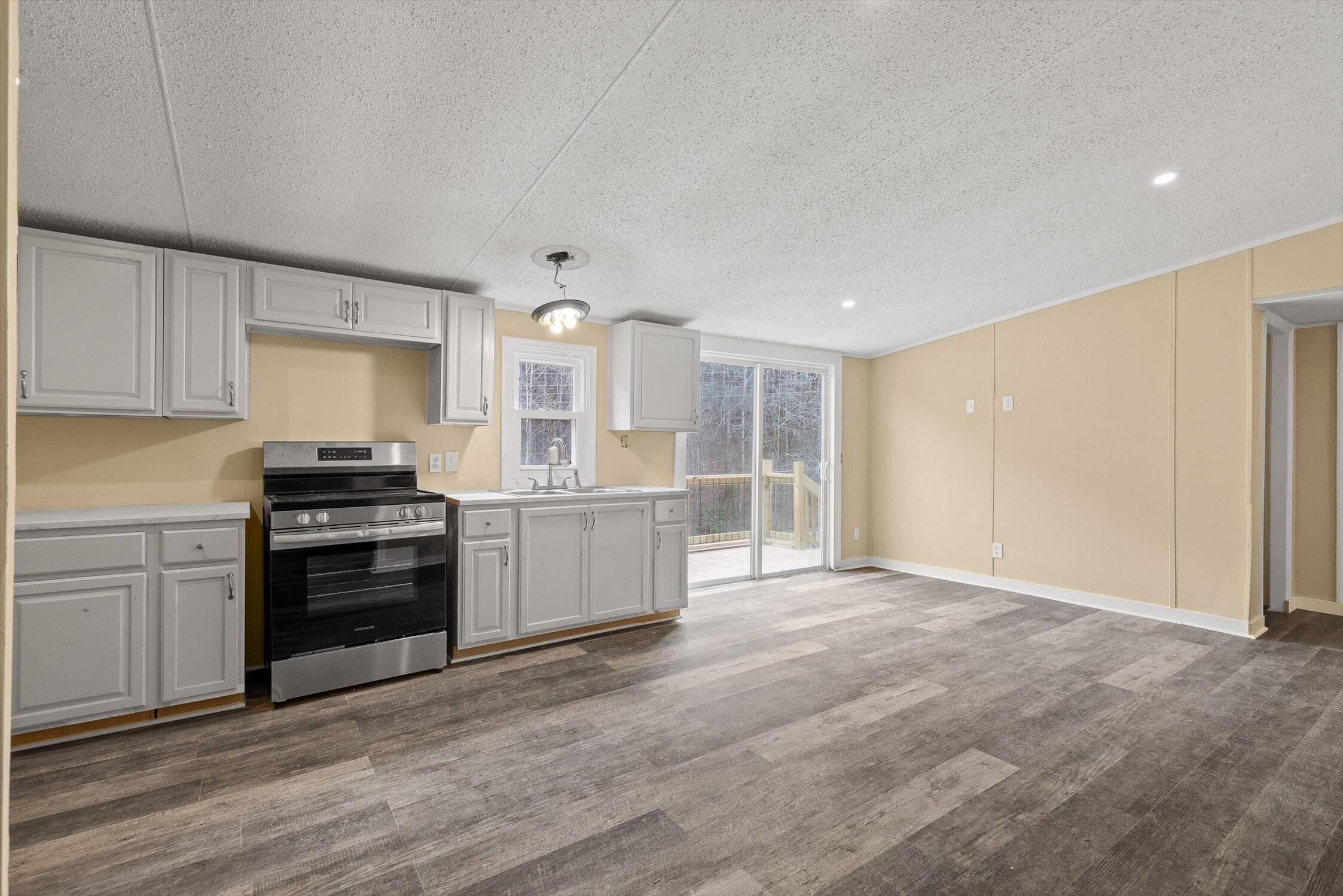 3162 Old Hurricane Road