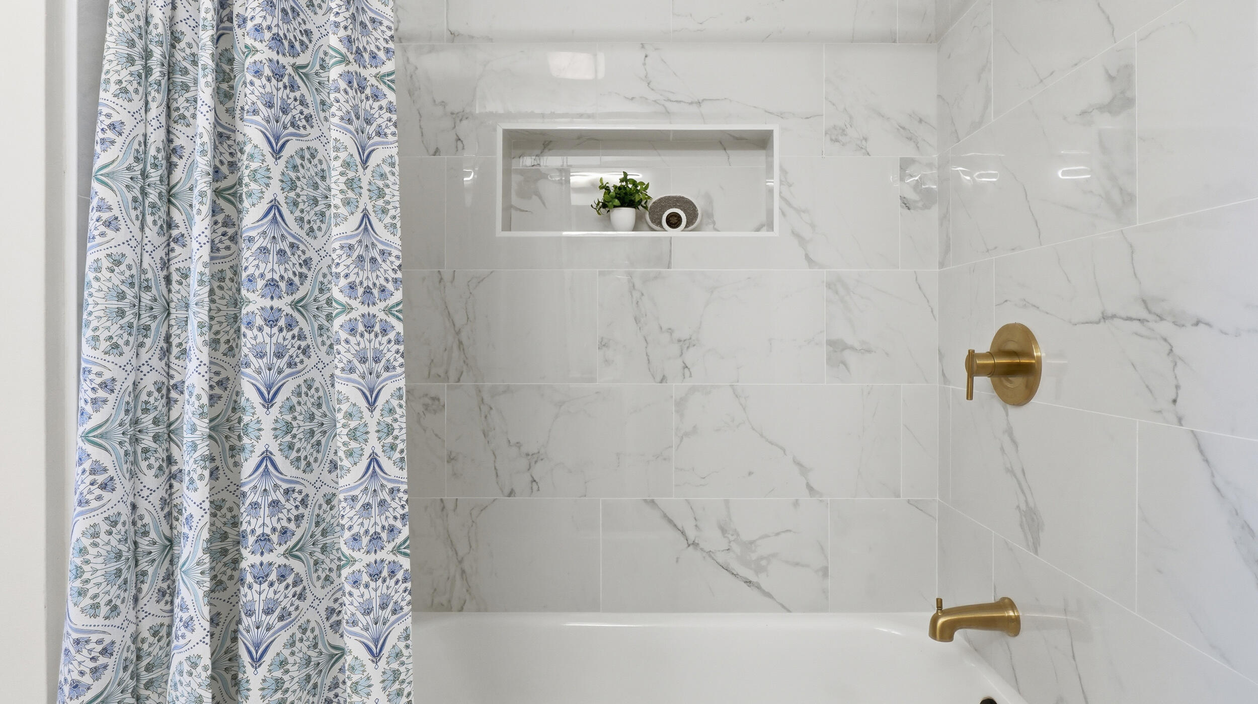 4305 Oakland Terrace