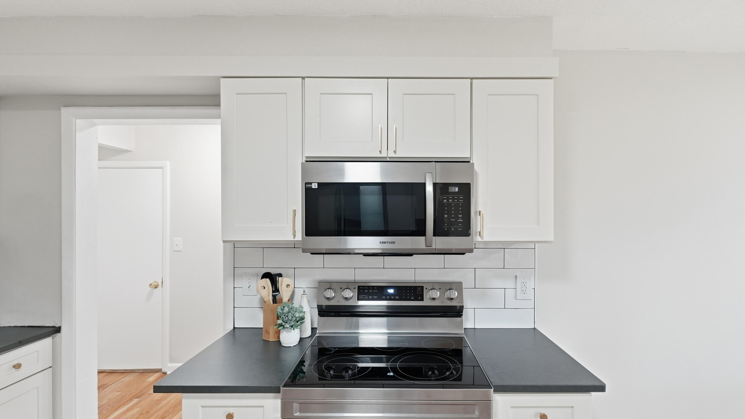 4305 Oakland Terrace