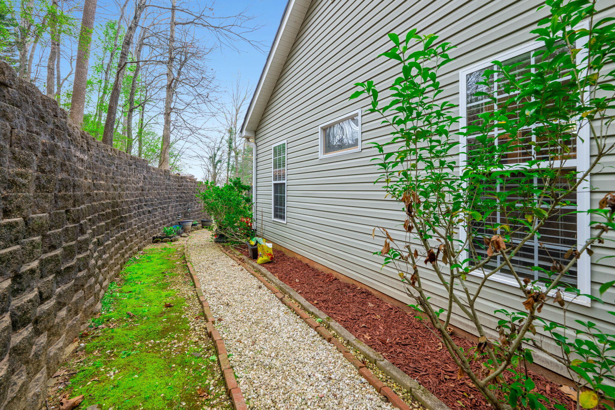 9711 Imperial Drive