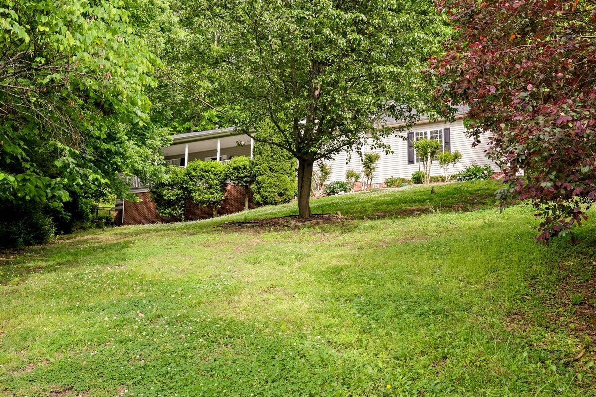 9711 Imperial Drive