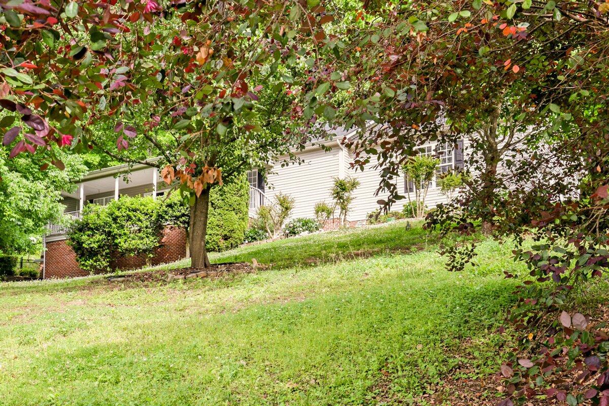 9711 Imperial Drive