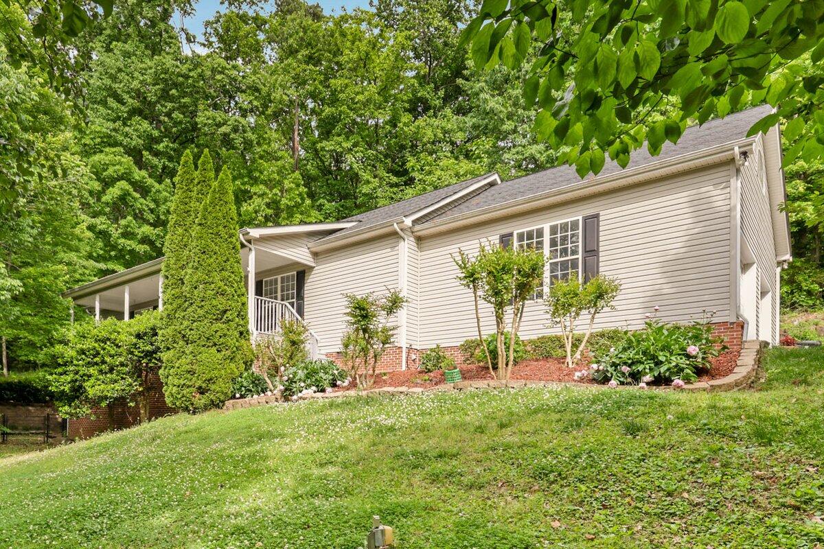 9711 Imperial Drive
