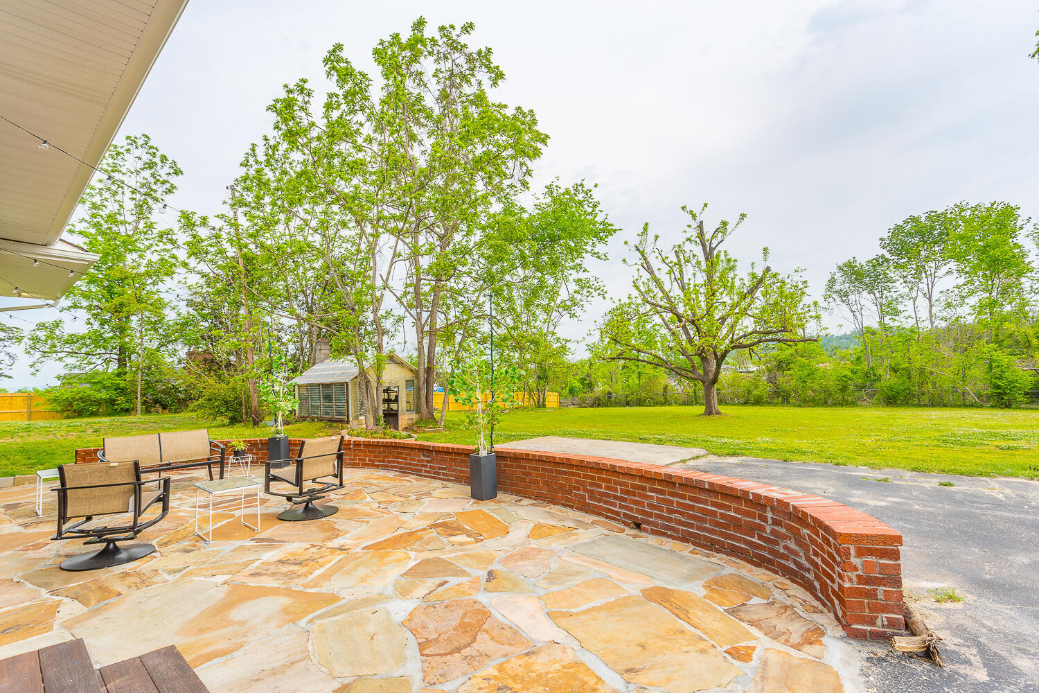8011 Shallowford Road