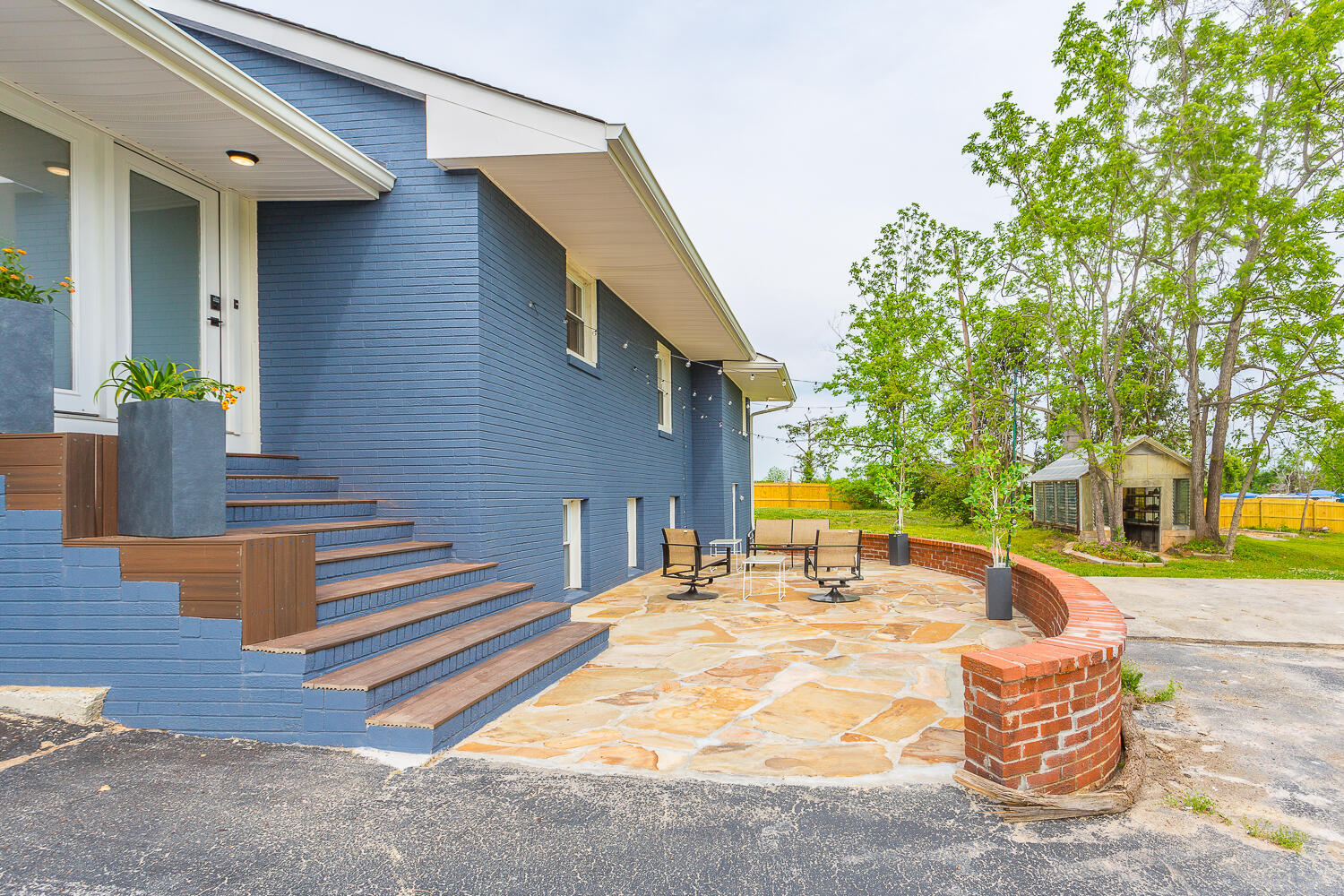8011 Shallowford Road
