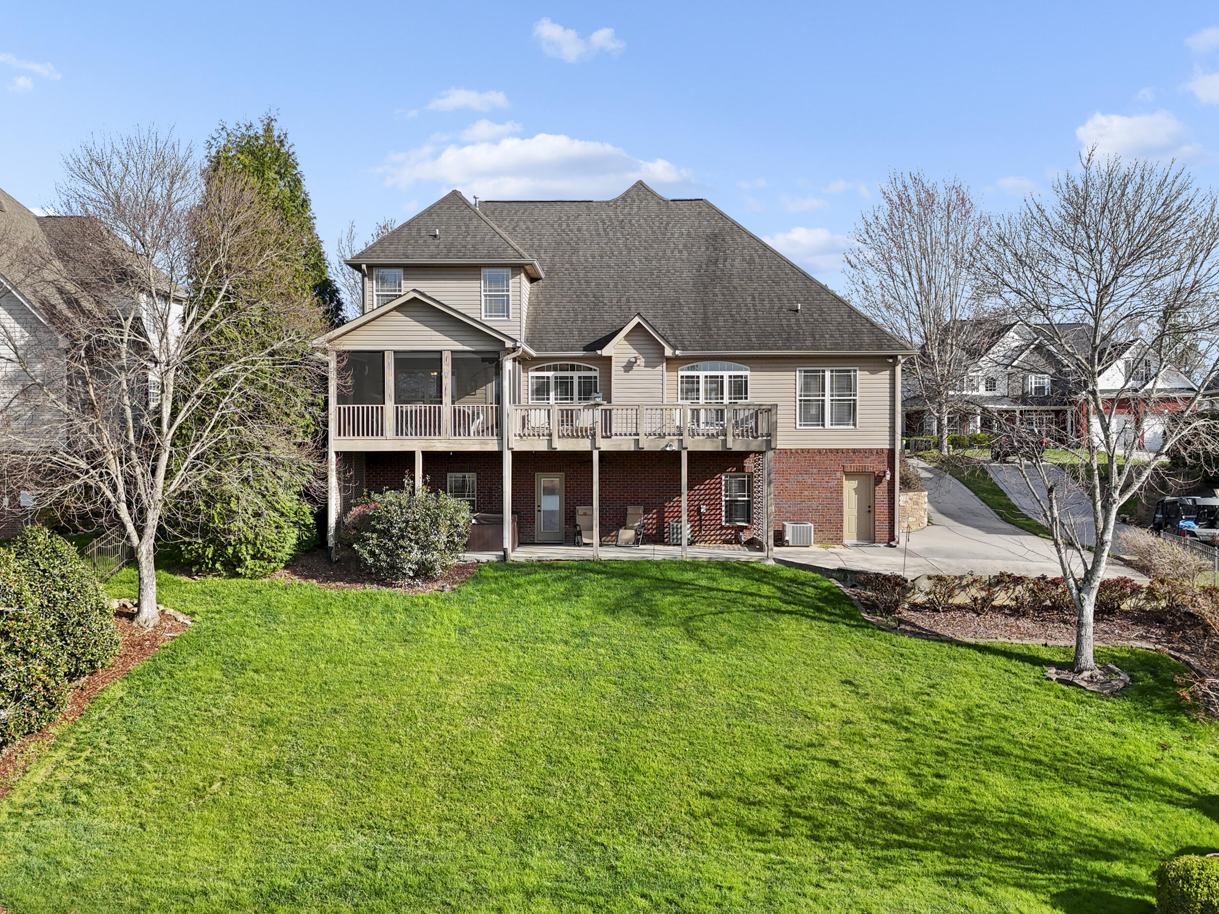 1473 Jays Court