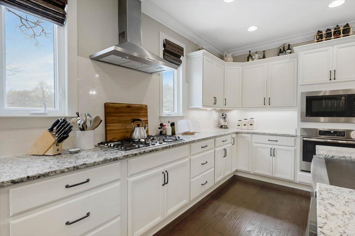 7378 Chimney Rock Trail