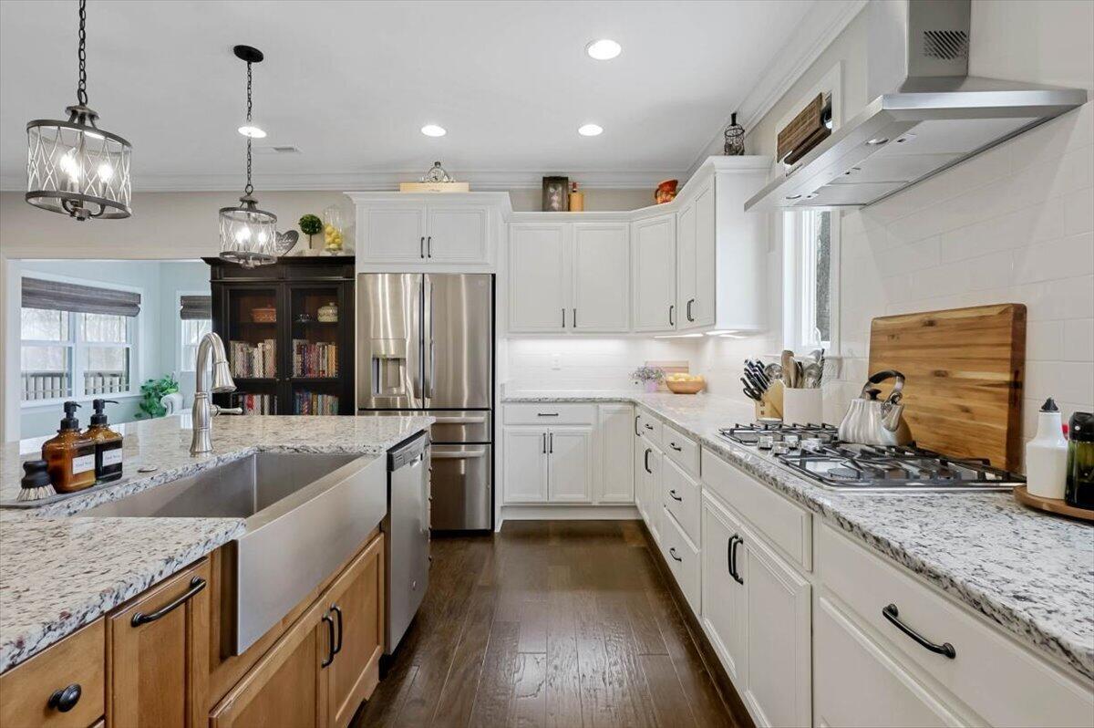 7378 Chimney Rock Trail