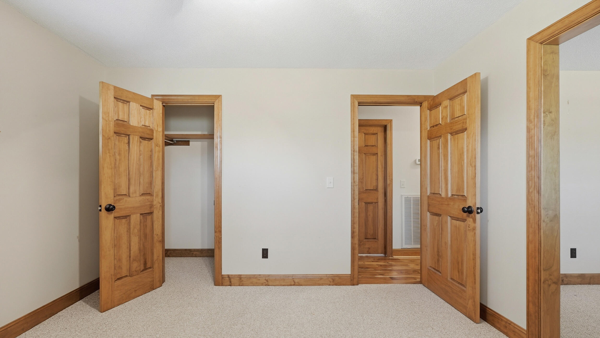 7931 Short Tail Springs Road
