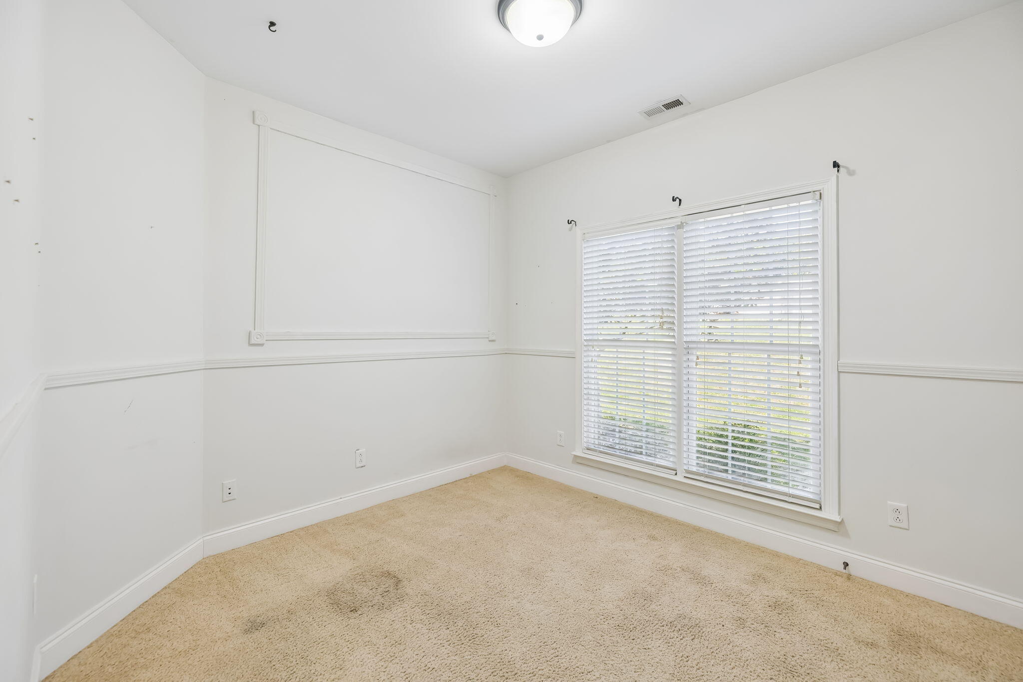 10421 Laurel Pointe Lane