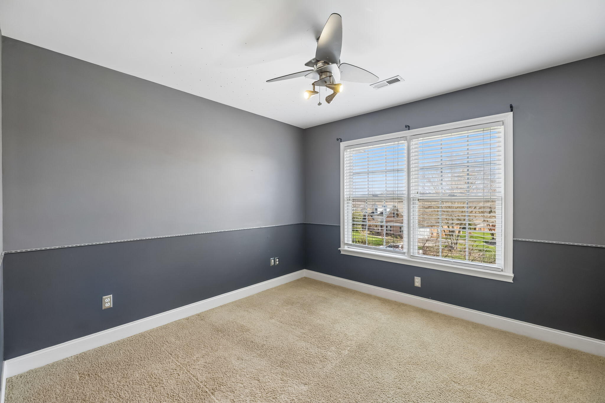 10421 Laurel Pointe Lane