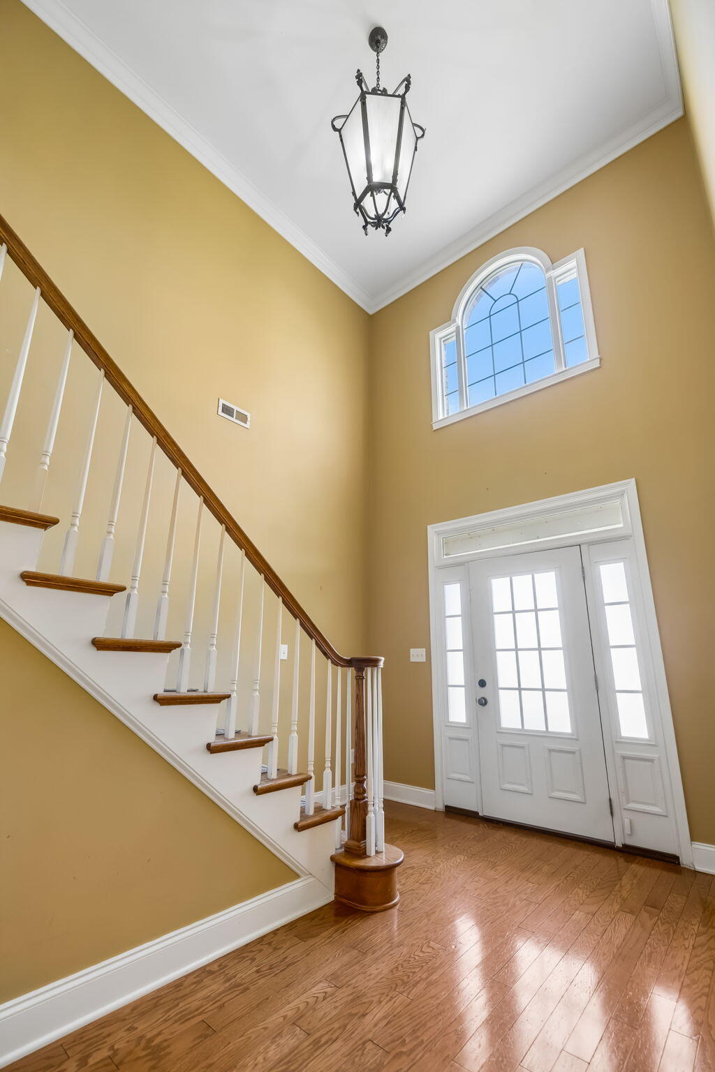 10421 Laurel Pointe Lane