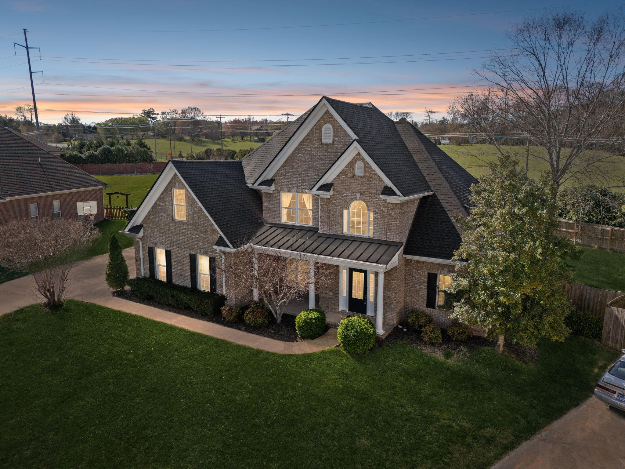 10421 Laurel Pointe Lane