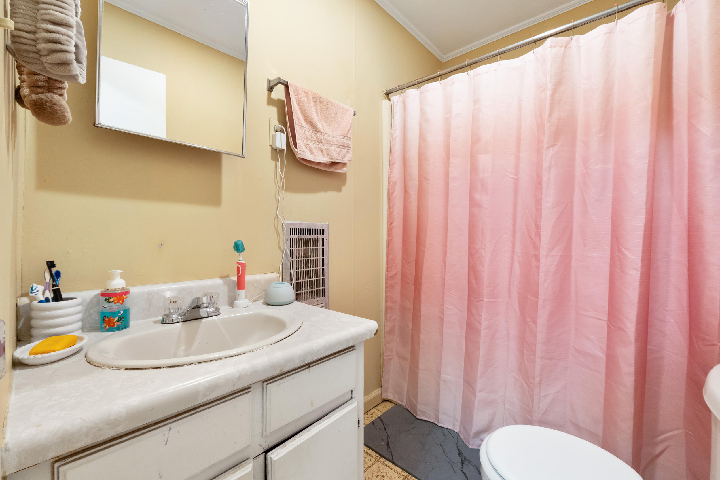 3943 Tom Manis Road NE