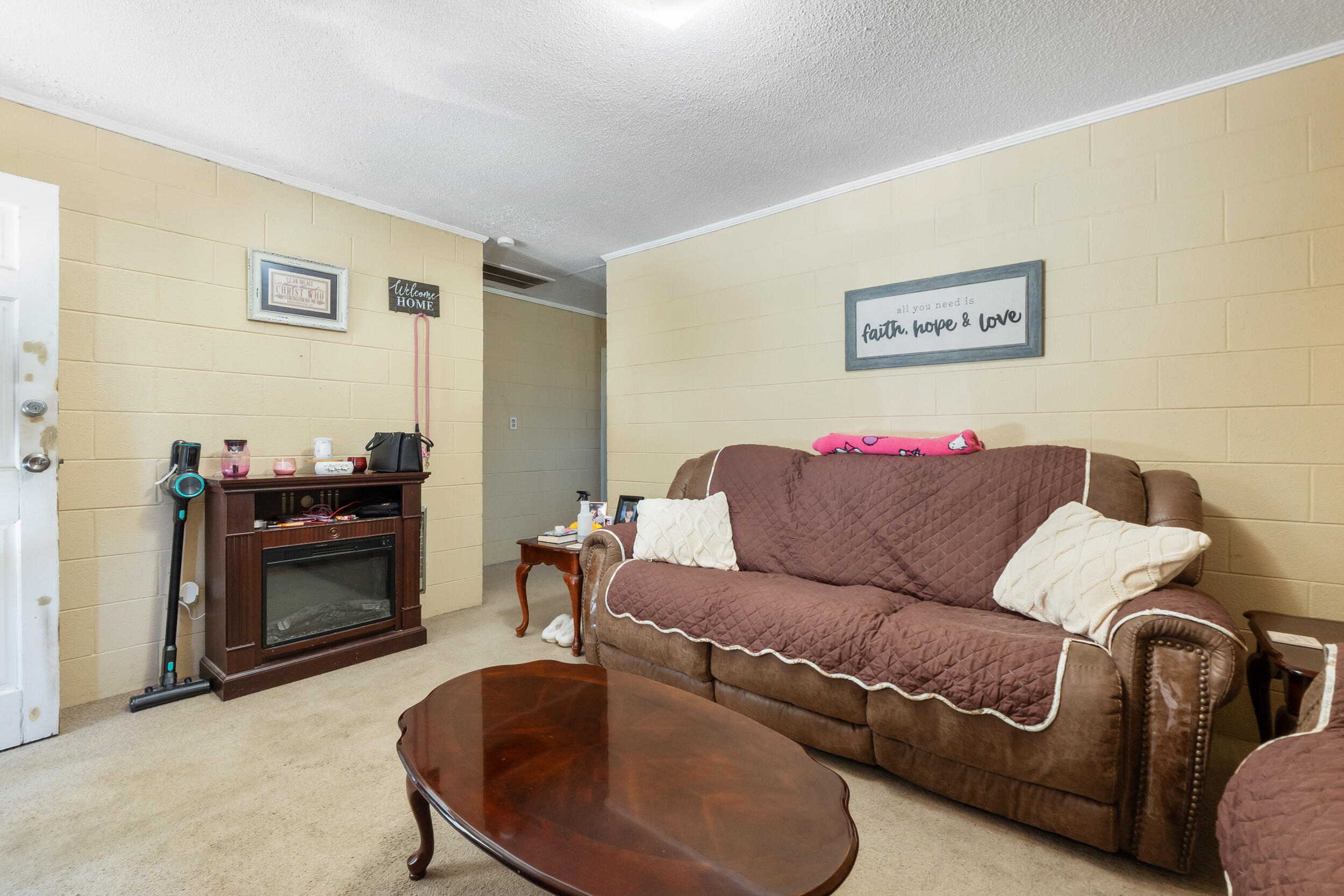 3943 Tom Manis Road NE