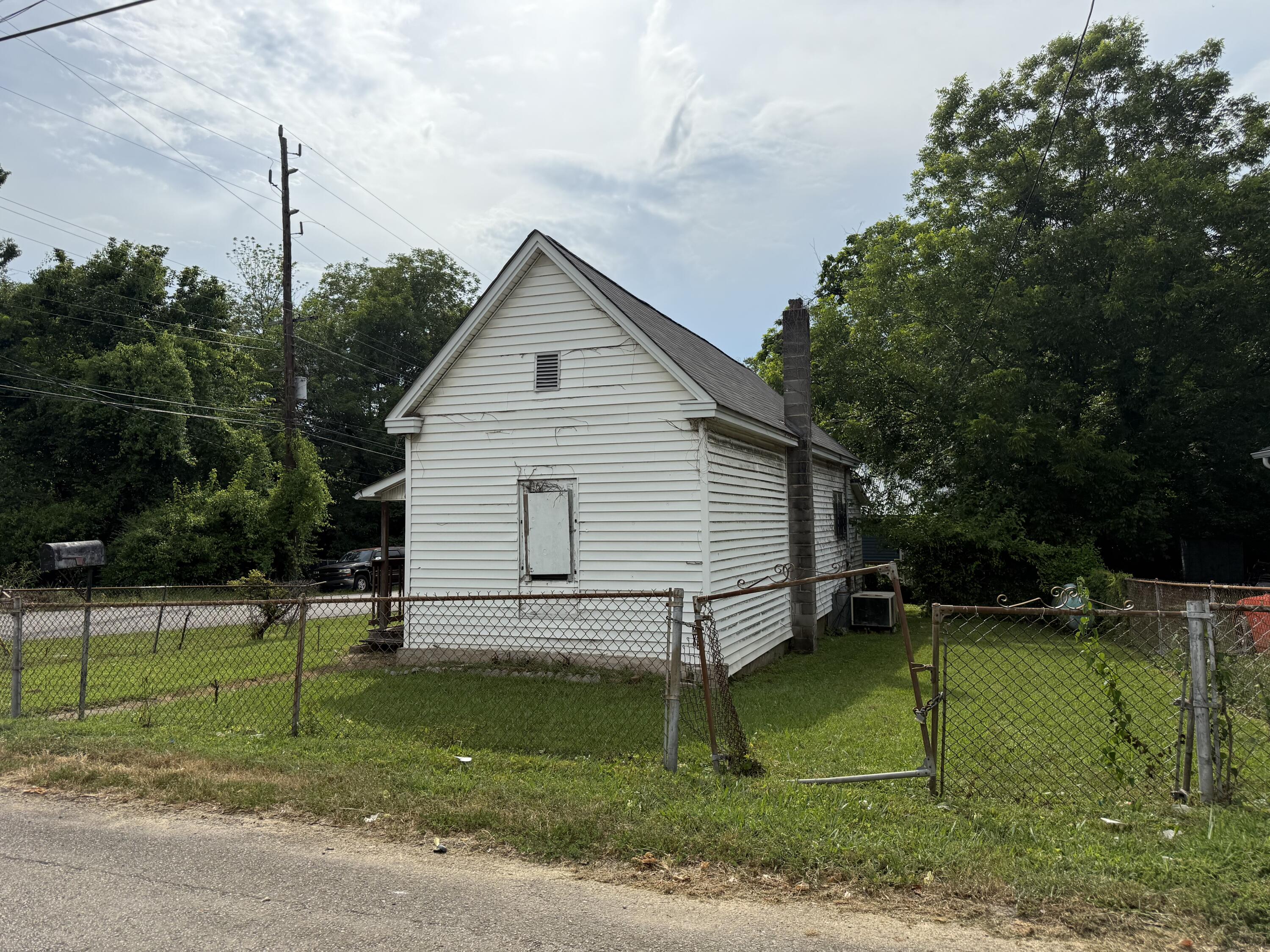 1701 Stanfiel Street