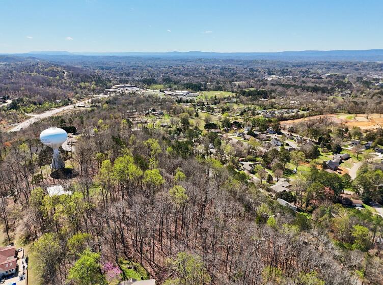 1728 Spring View Lane