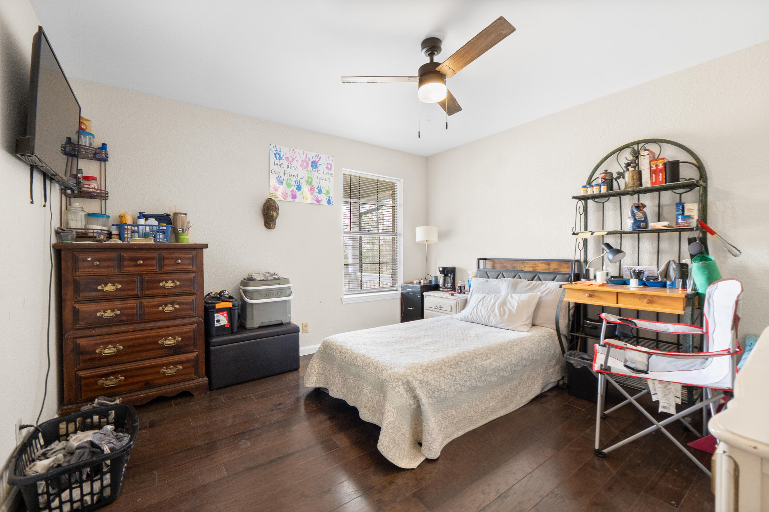 211 Lakeview Drive SE