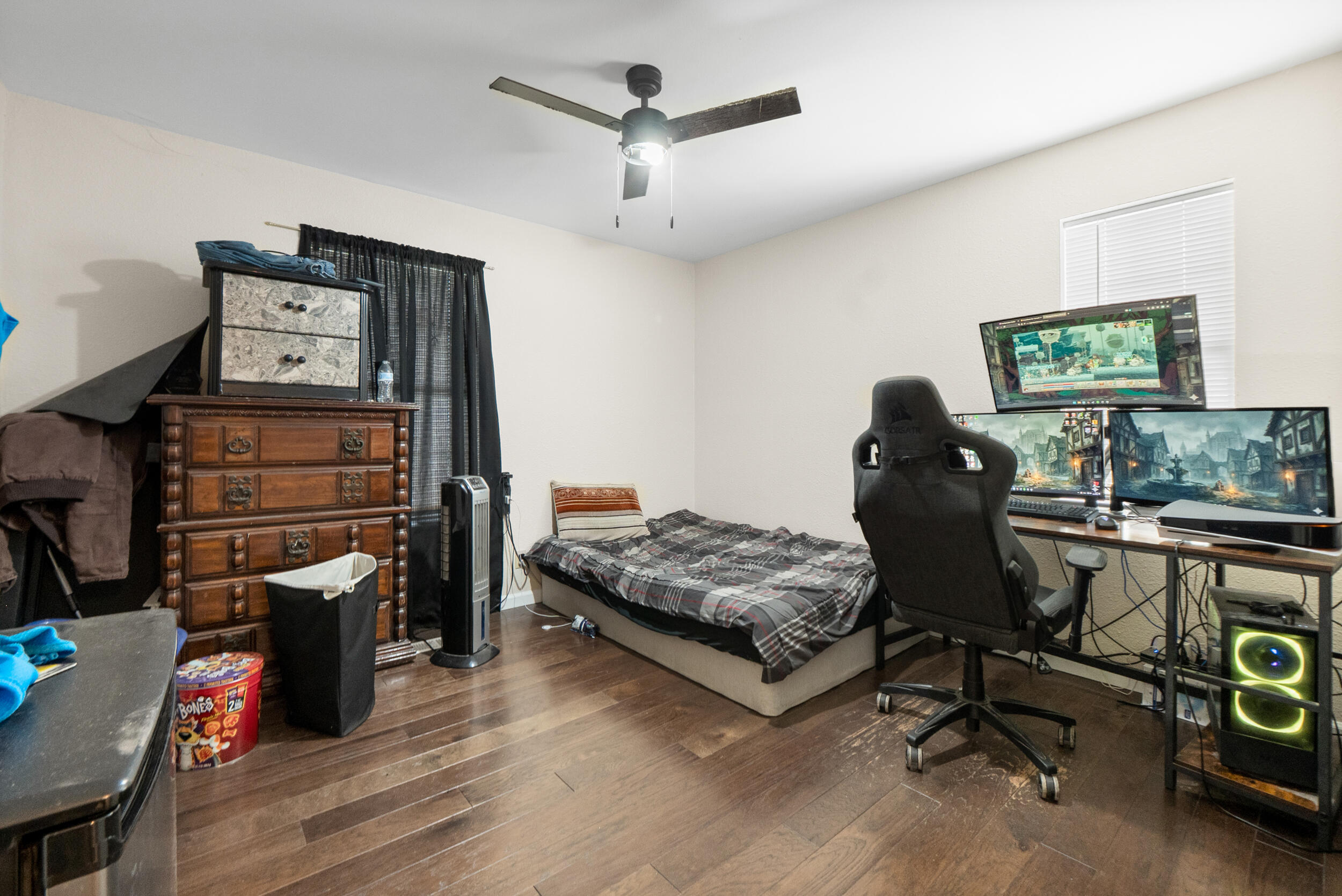 211 Lakeview Drive SE