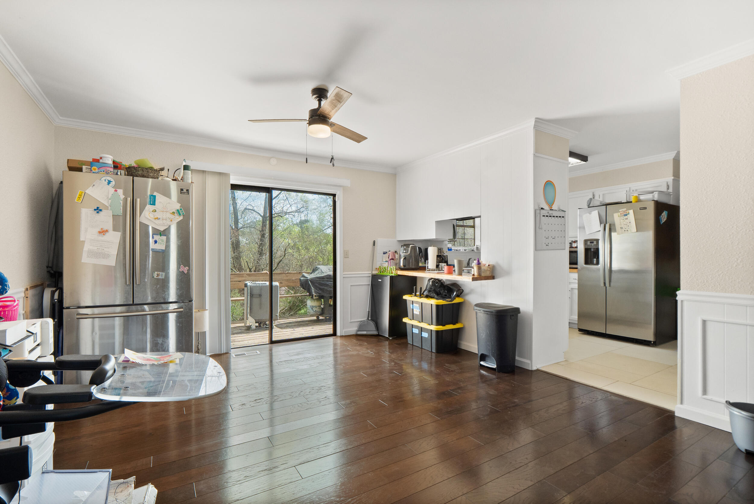 211 Lakeview Drive SE