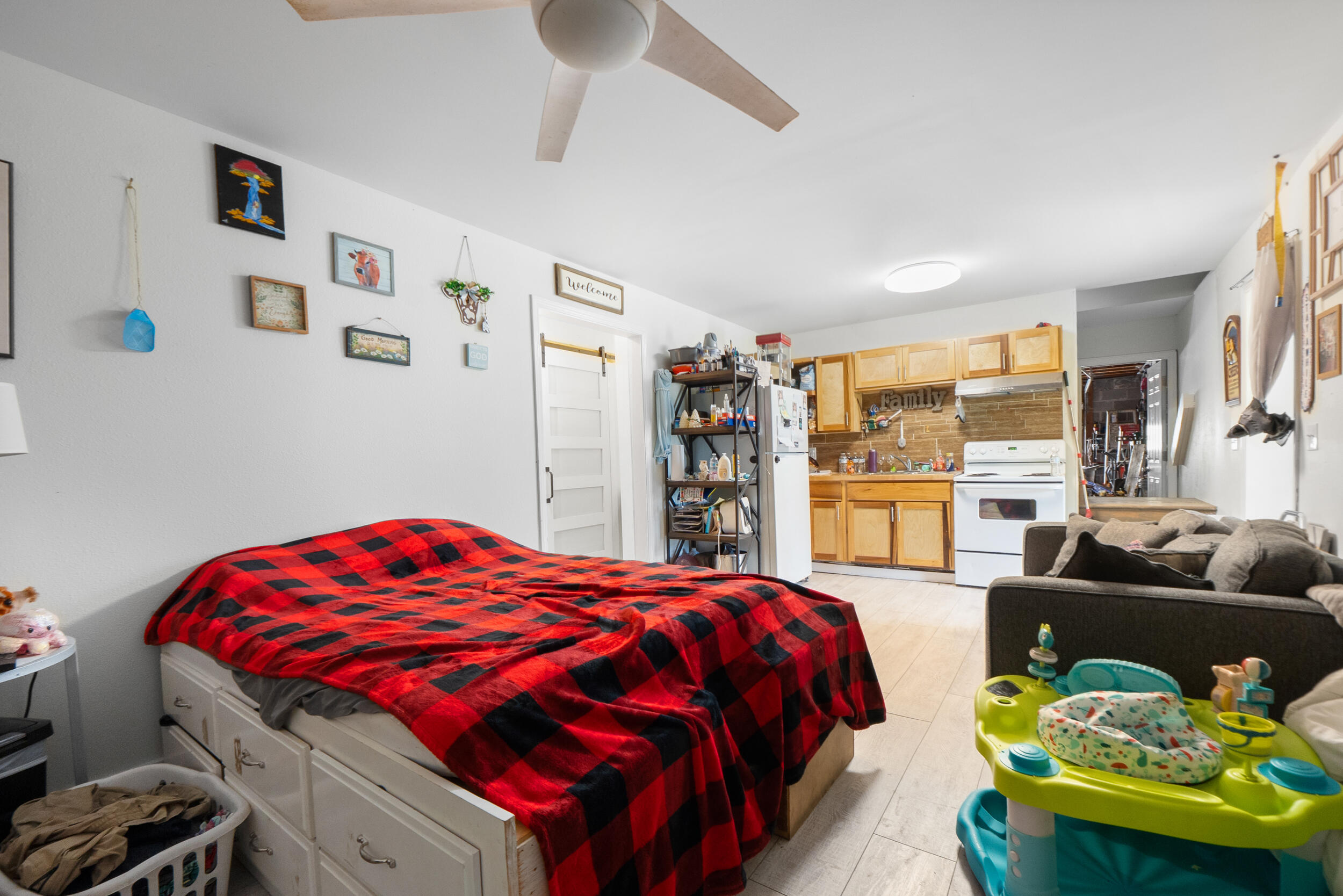 211 Lakeview Drive SE