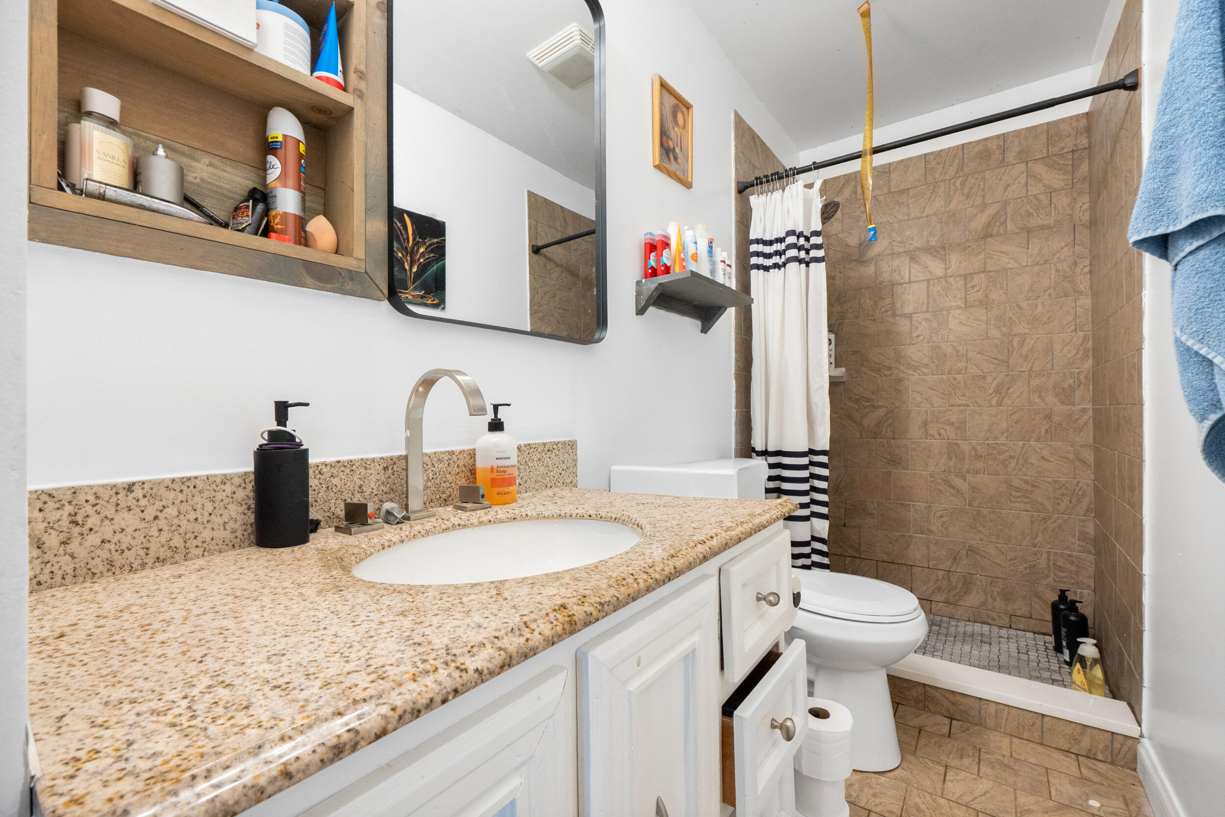 211 Lakeview Drive SE