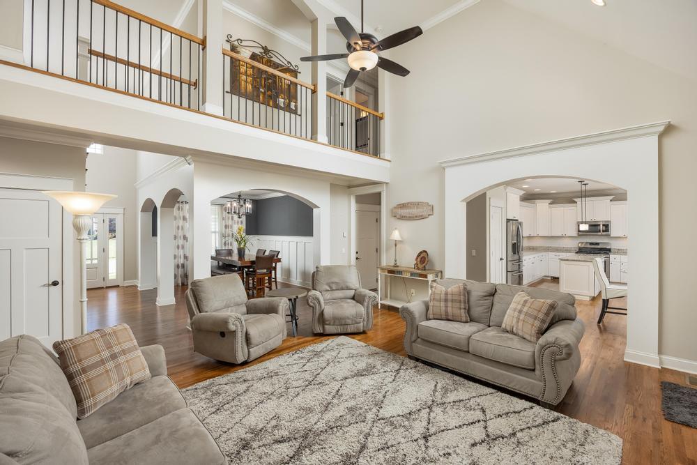 6567 Satjanon Drive