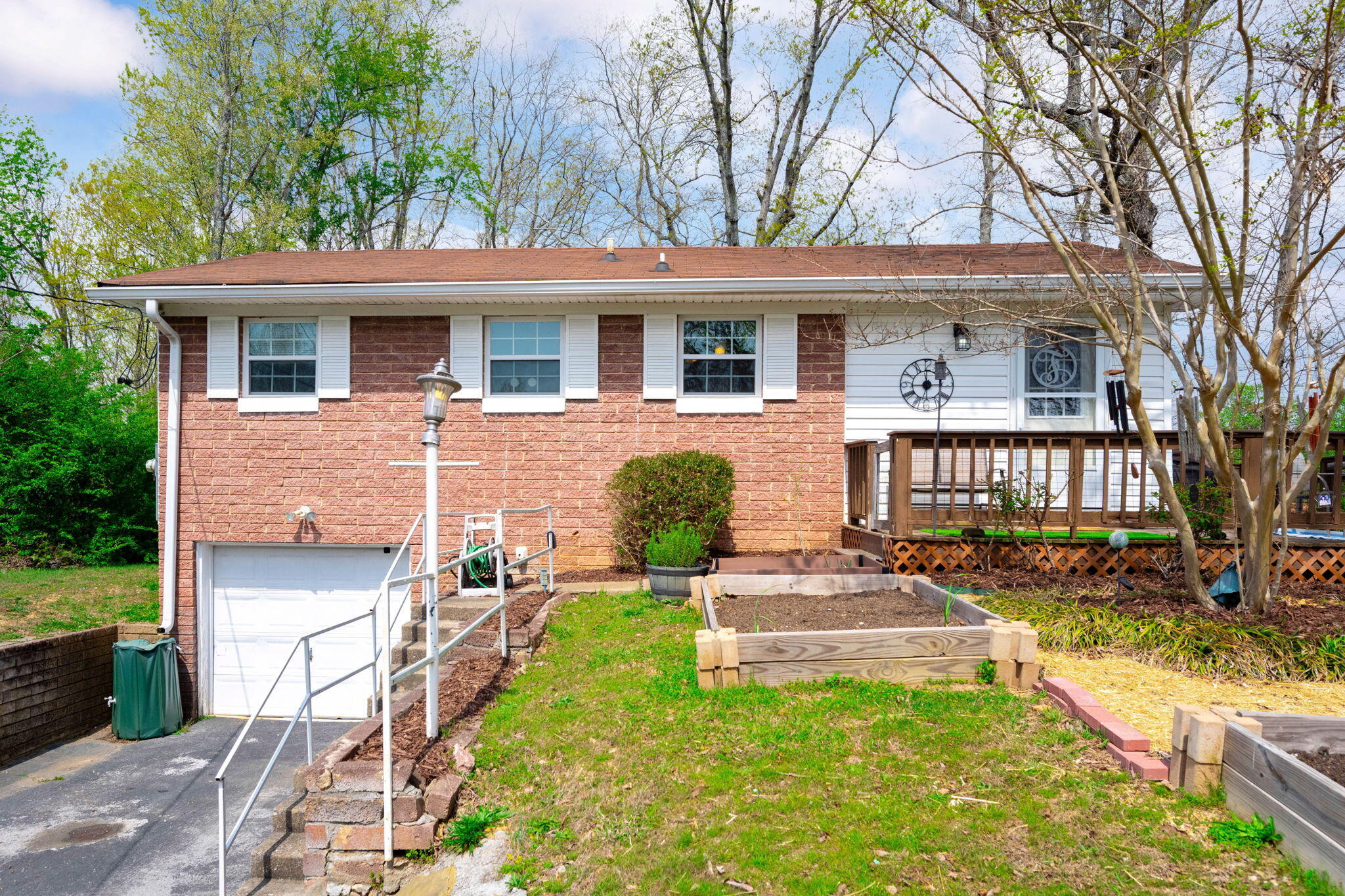 1305 Hixson Avenue