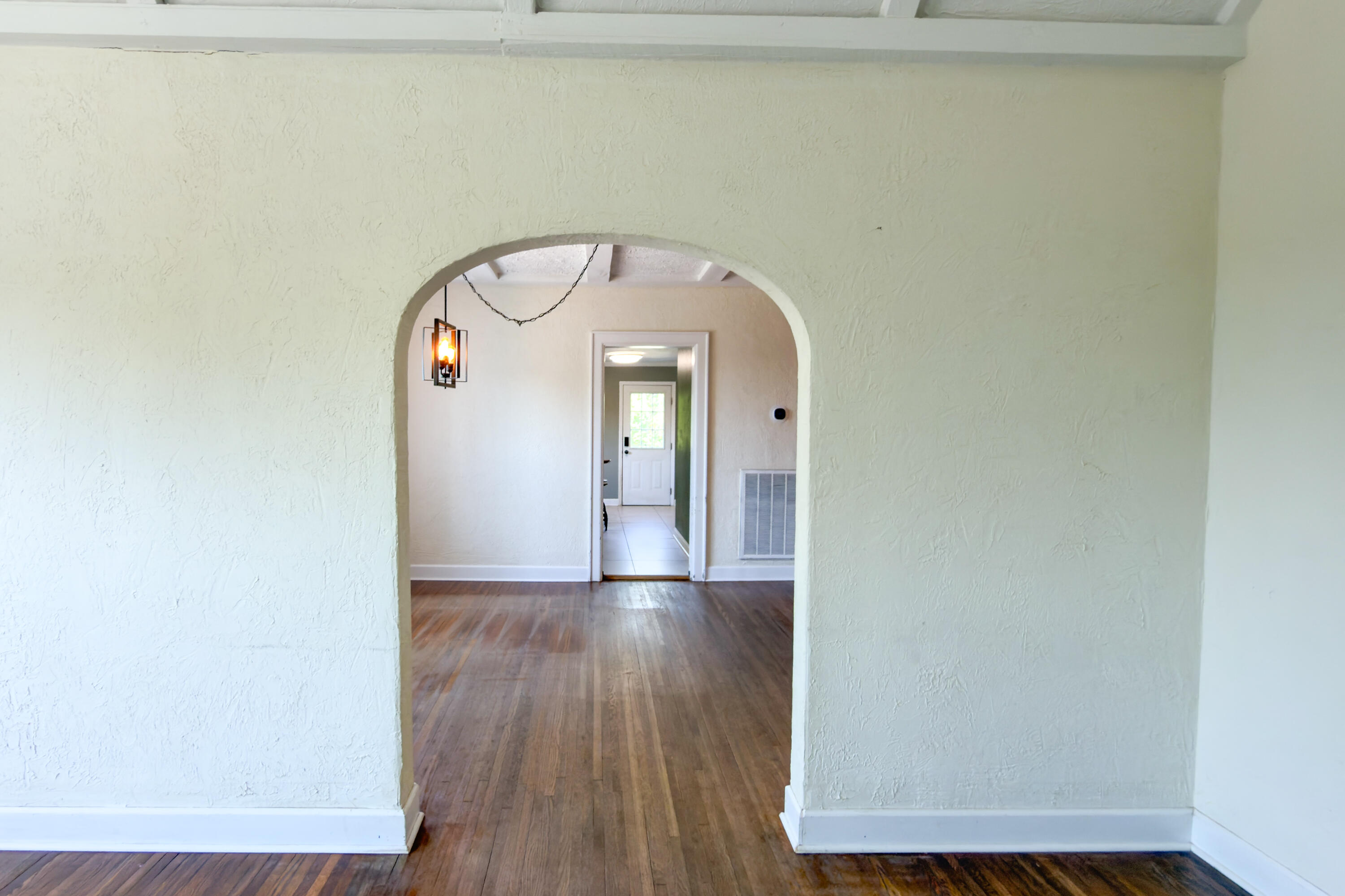 713 Hargraves Avenue