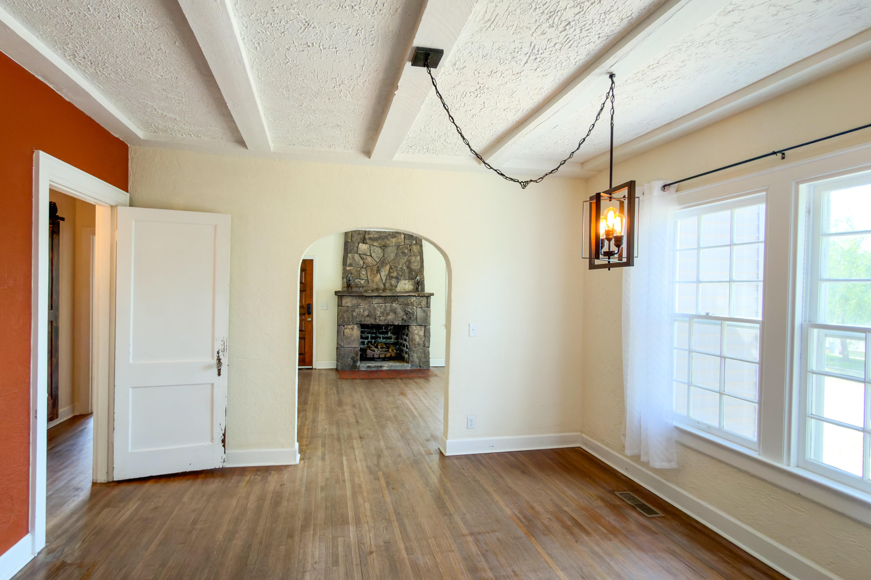 713 Hargraves Avenue