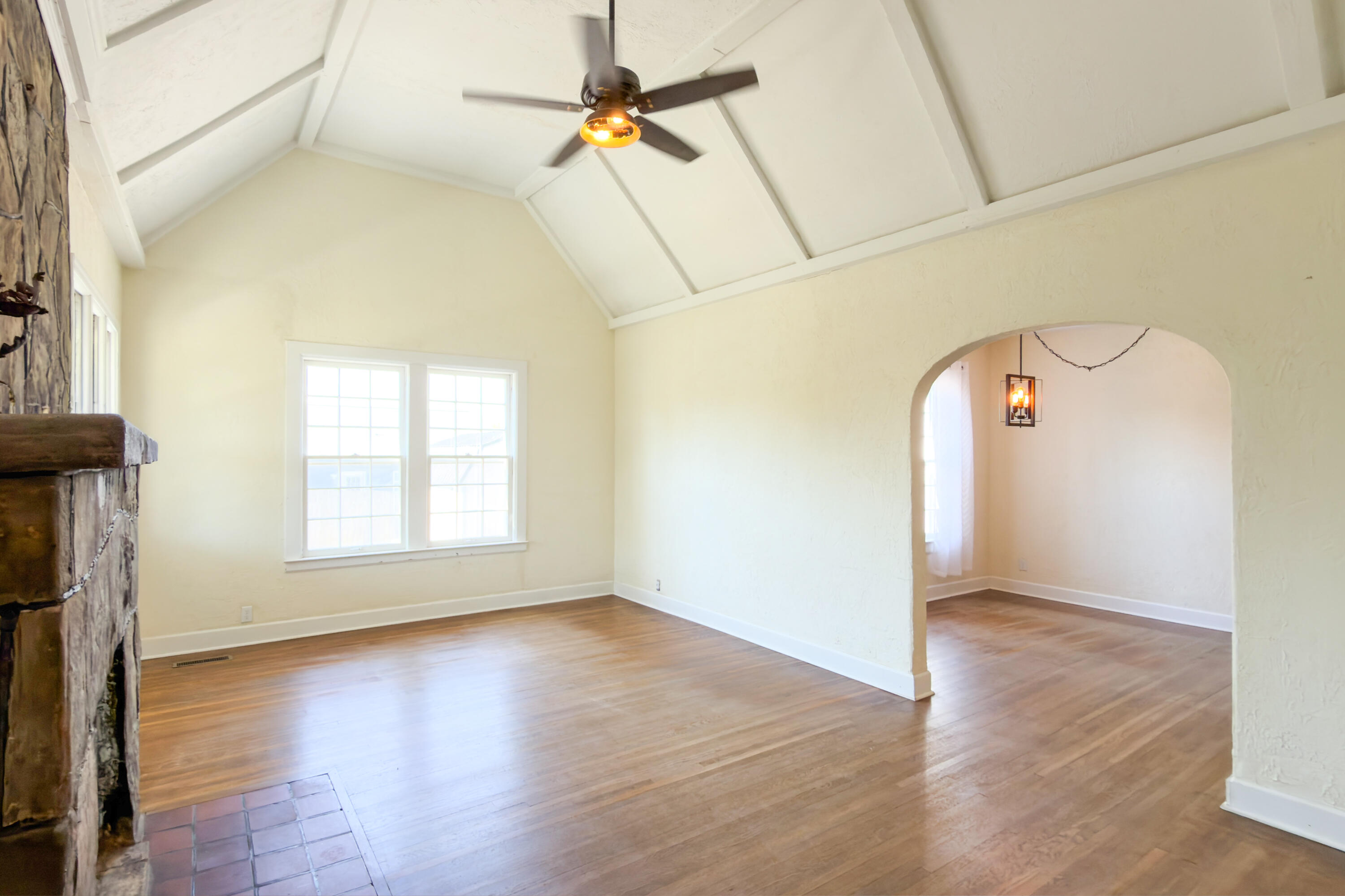 713 Hargraves Avenue