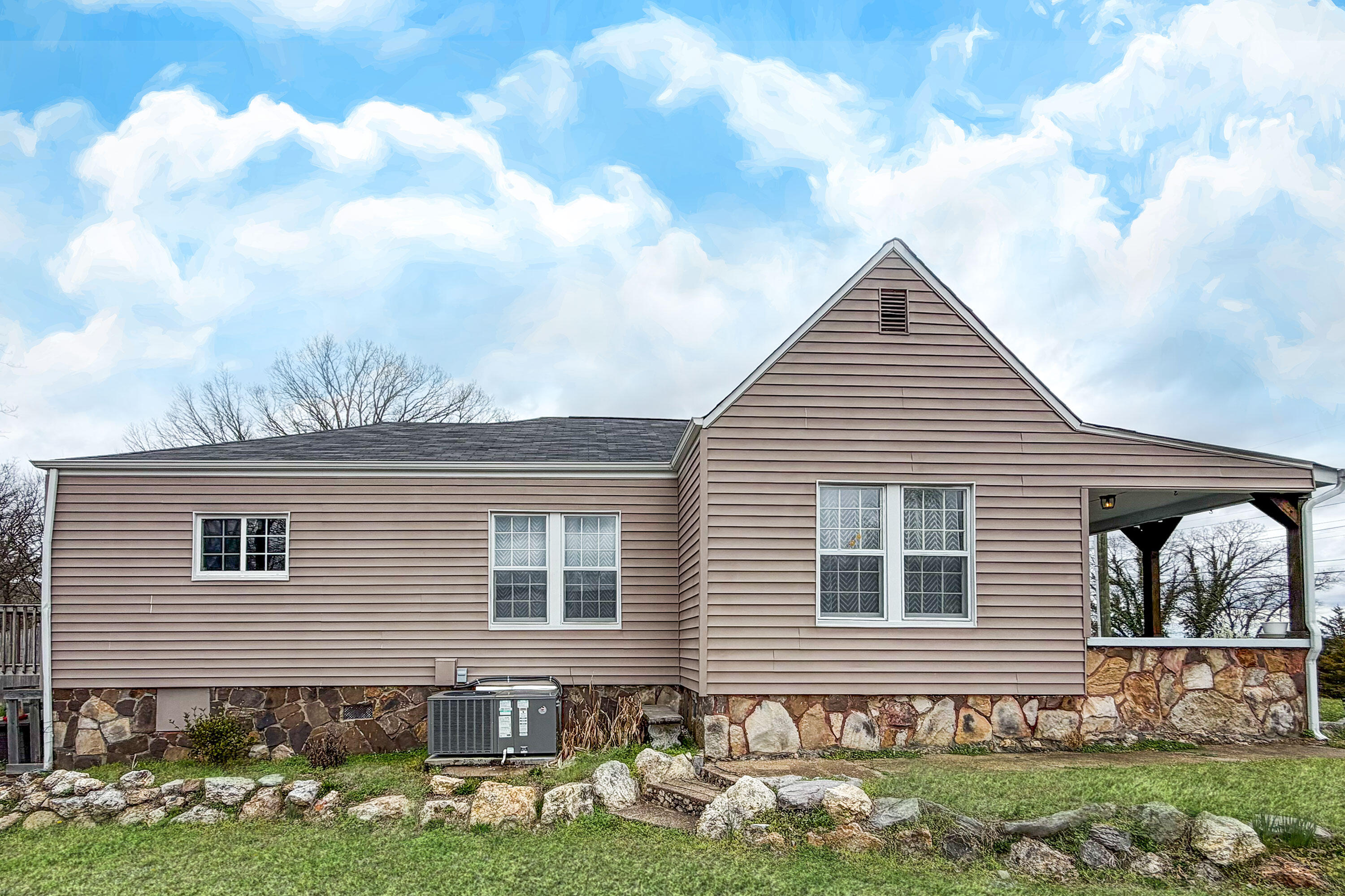 713 Hargraves Avenue