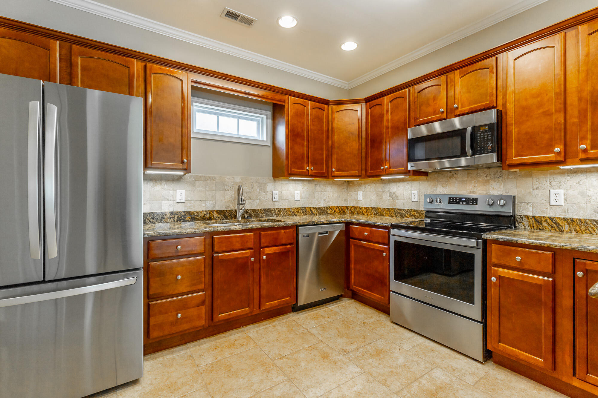 149 Callaway Court, 639