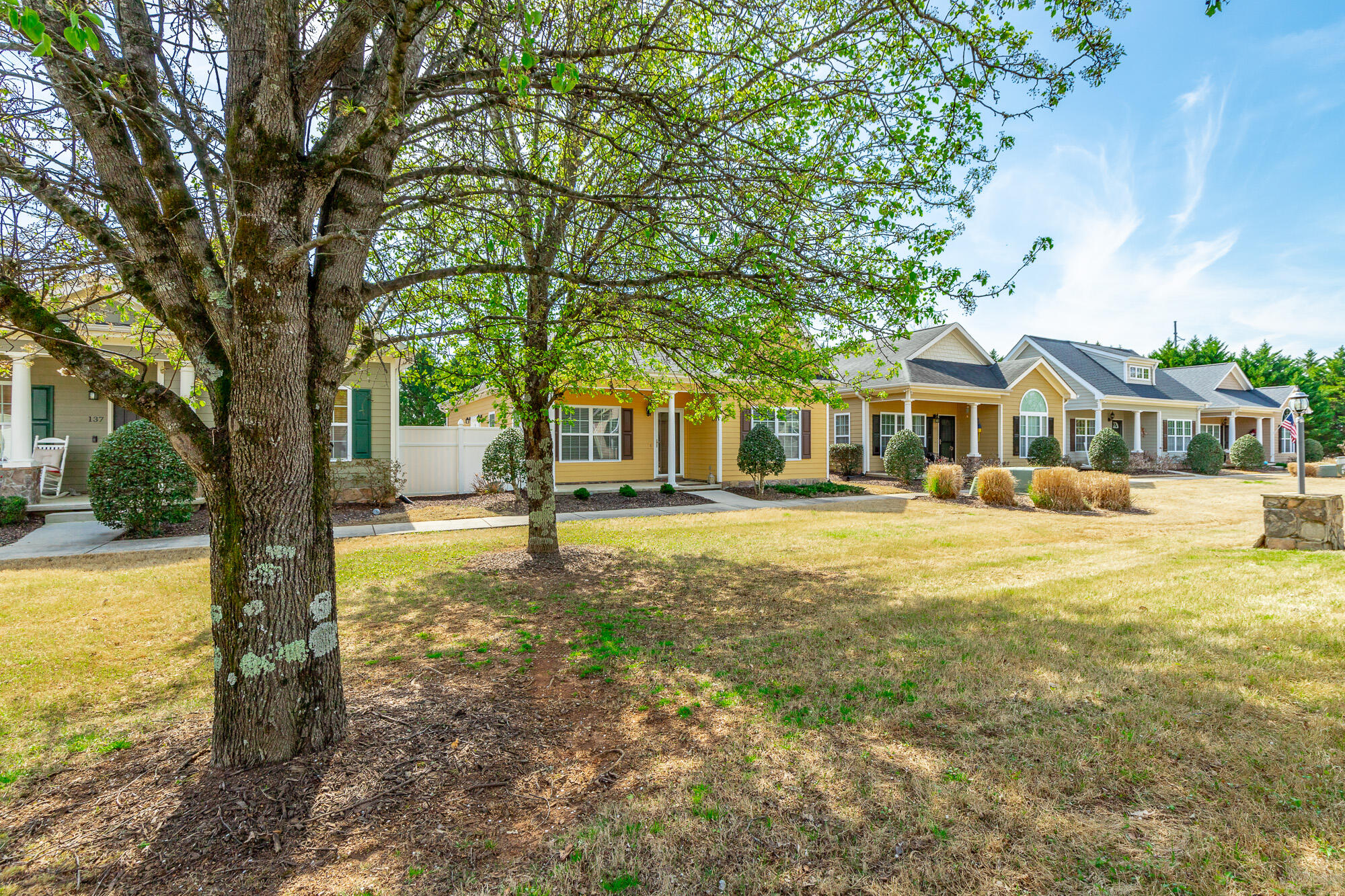 149 Callaway Court, 639