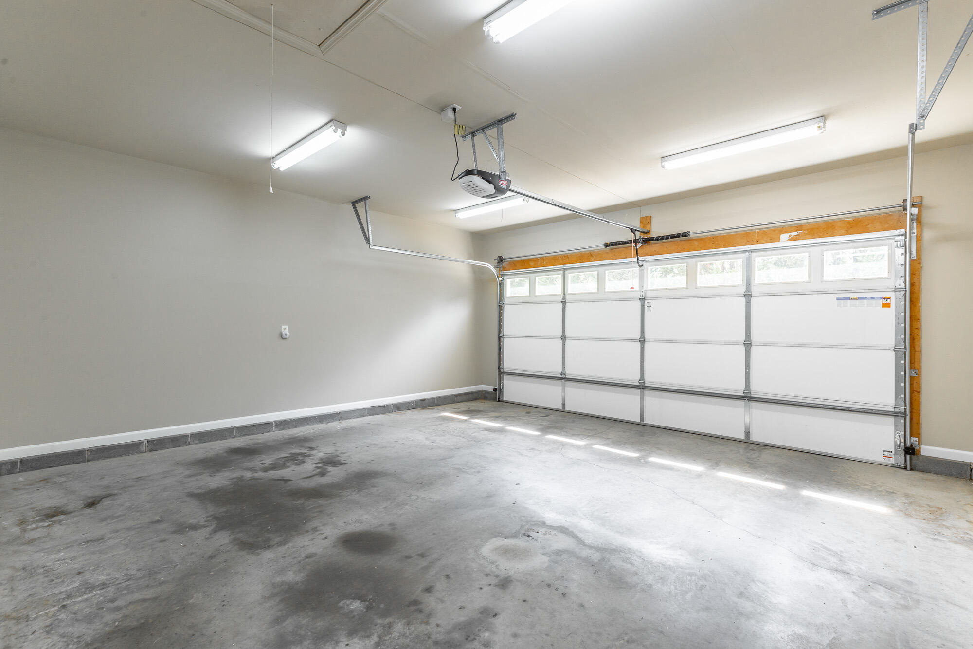 149 Callaway Court, 639
