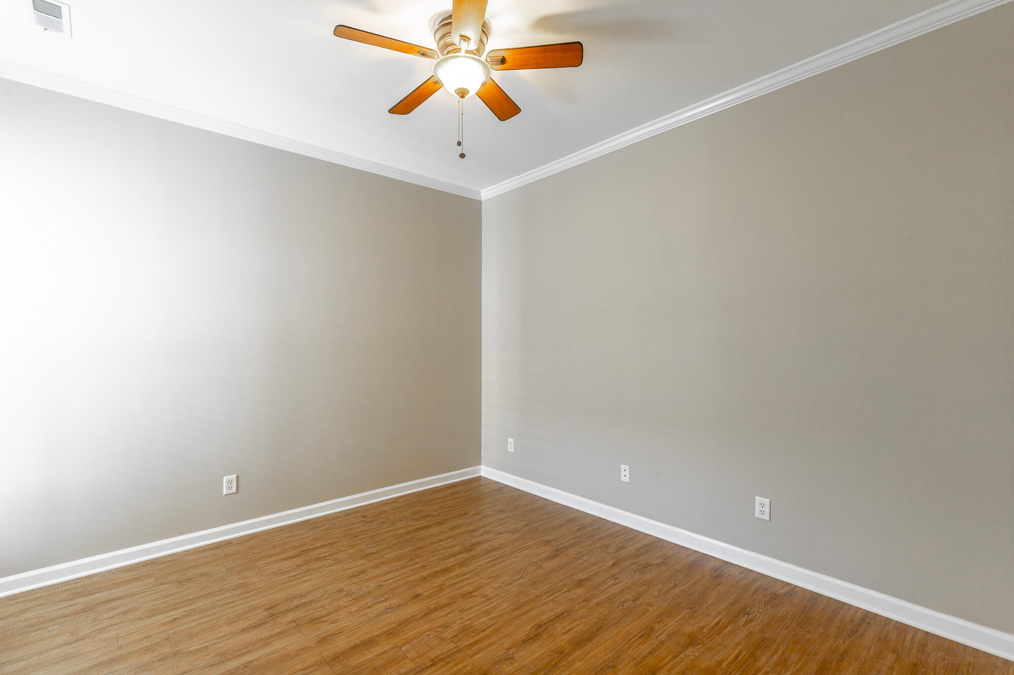 149 Callaway Court, 639