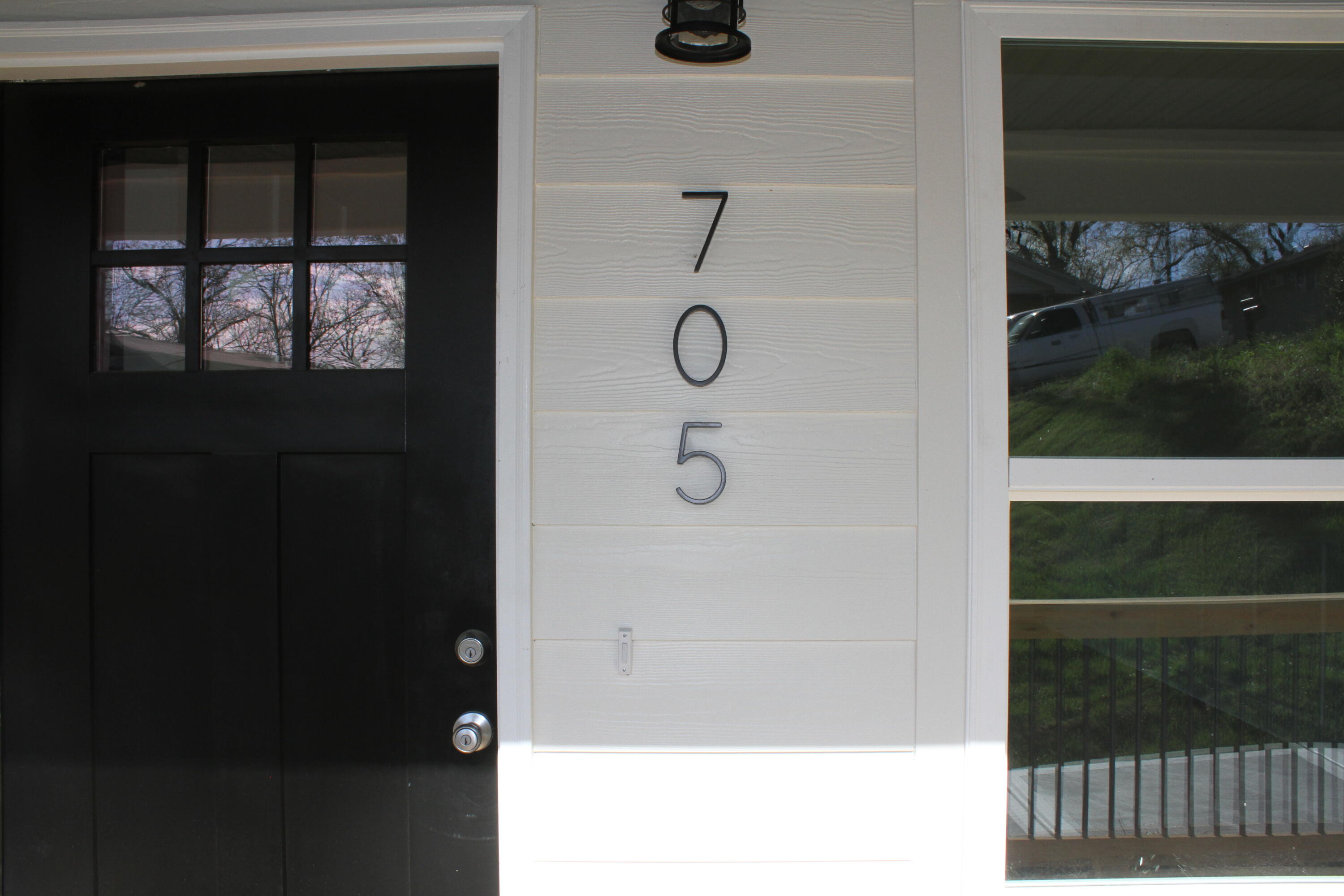 705 Hargraves Avenue