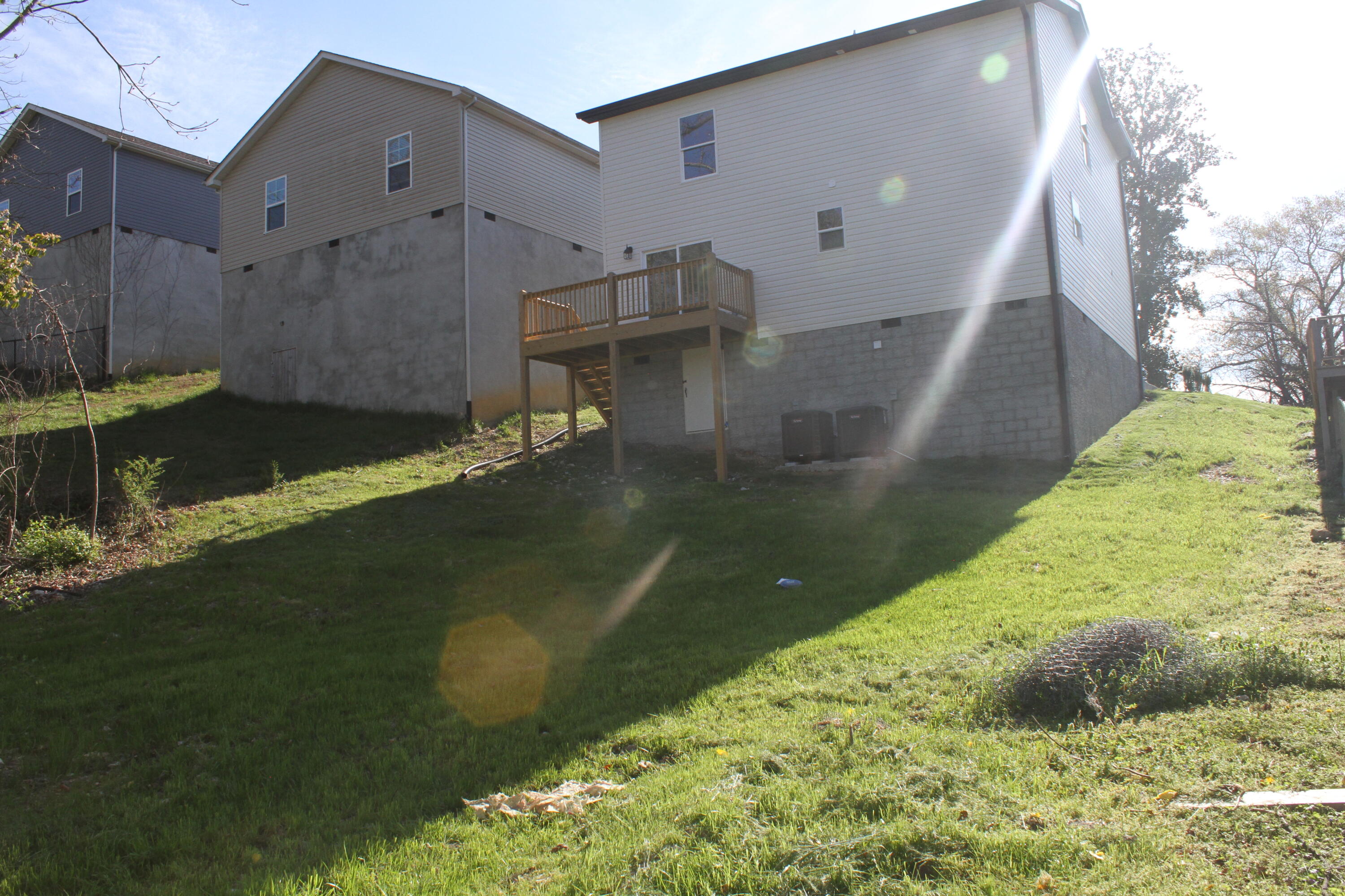 705 Hargraves Avenue