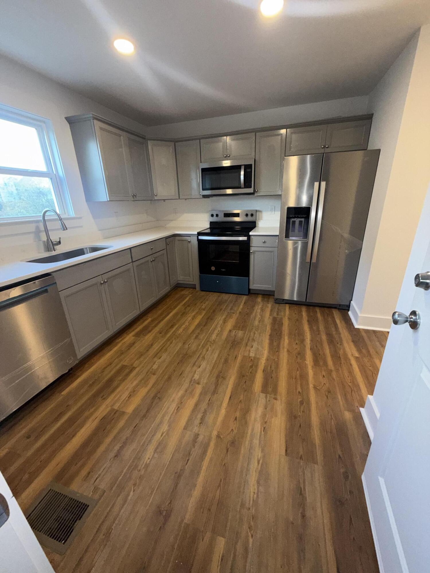 705 Hargraves Avenue