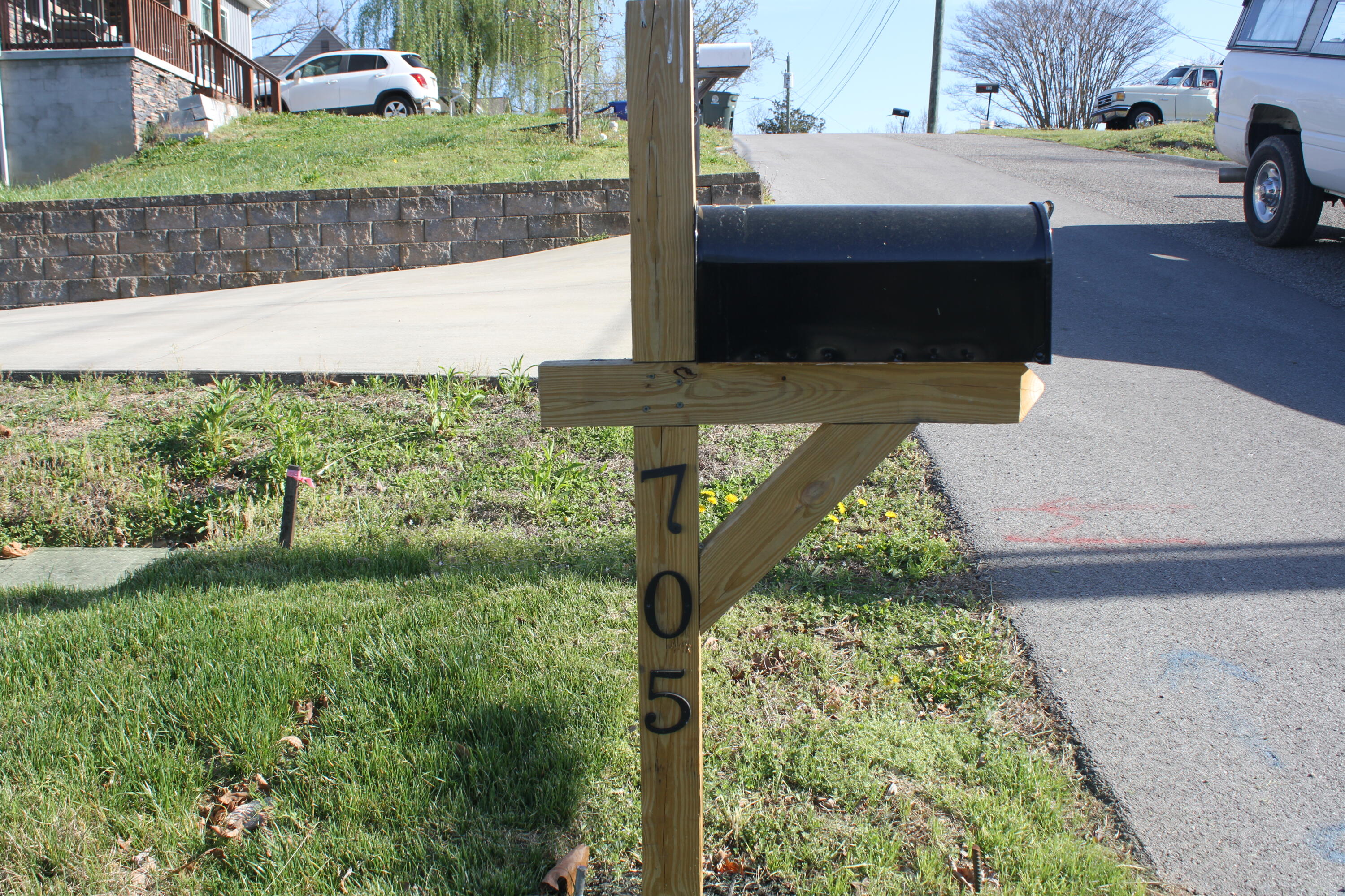 705 Hargraves Avenue